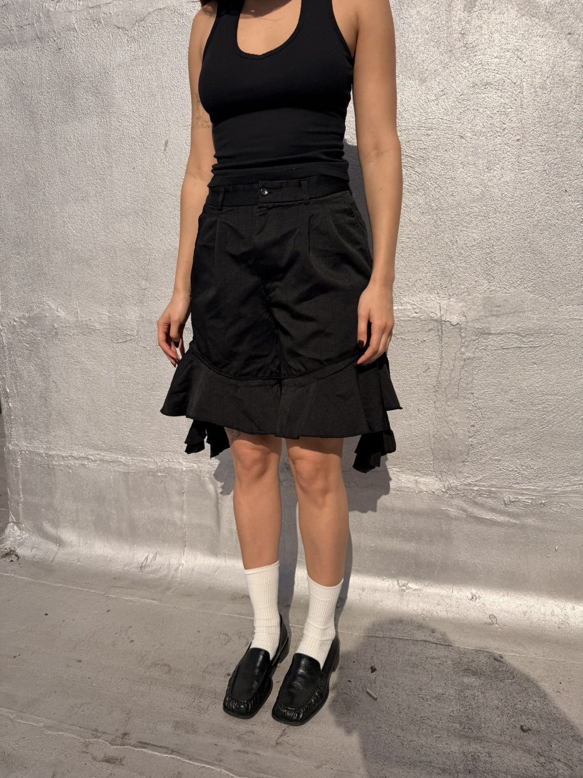 Comme des Garcons Comme Des Garcons Ruffled Shorts SS24 Size 28" / US 6 / IT 42 - 2 Thumbnail