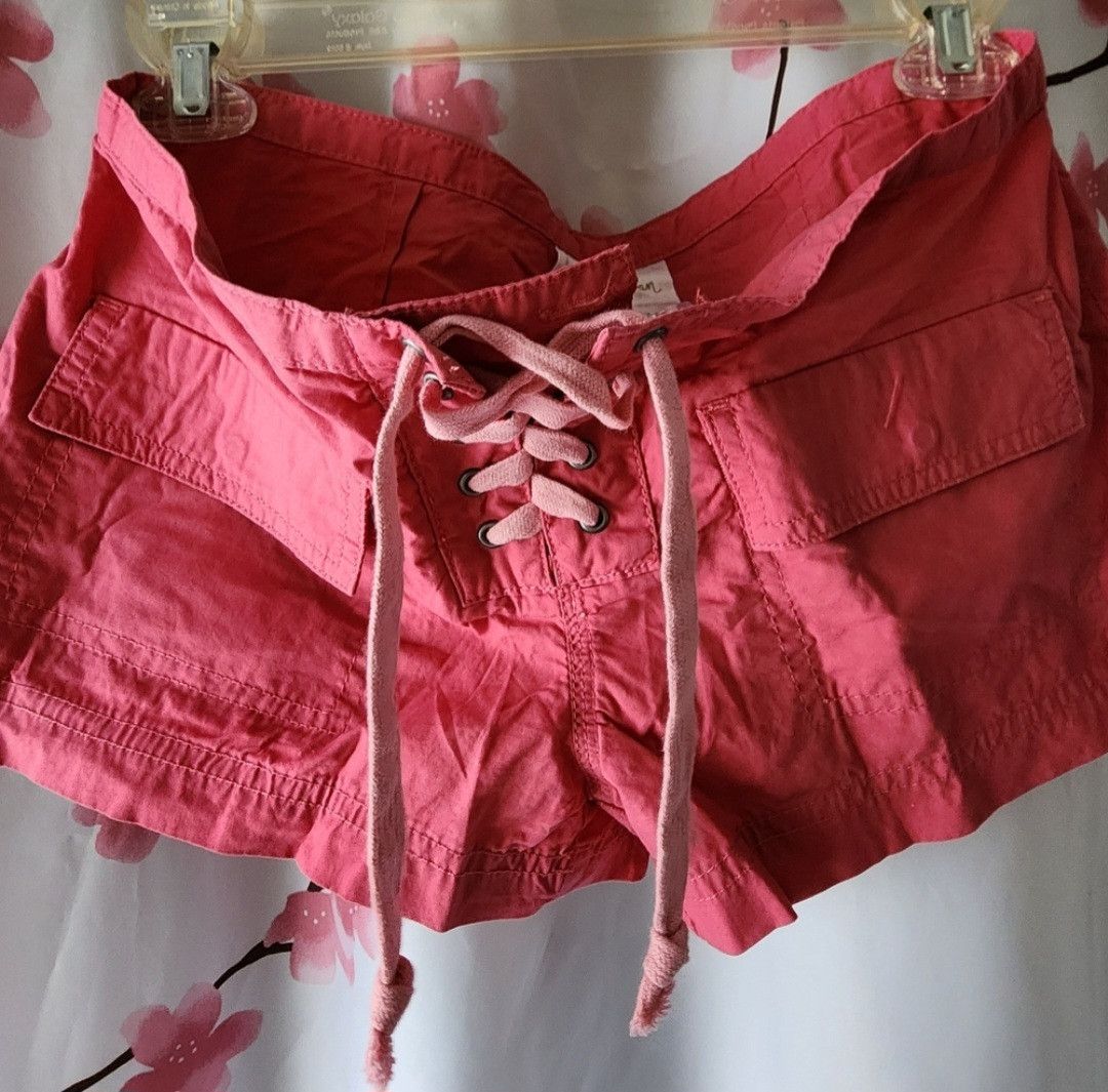 Other NWOT London Jean Punch Pink Shade Tie Shorts Size 2 Size 26" / US 2 / IT 38 - 1 Thumbnail