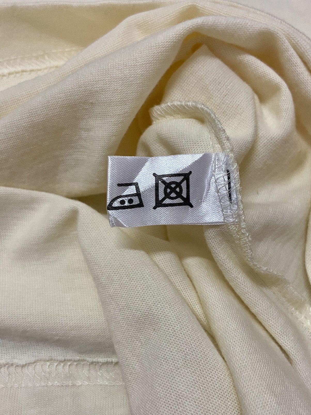 Burberry VINTAGE BURBERRY LONDON TEE Size US XL / EU 56 / 4 - 16 Thumbnail