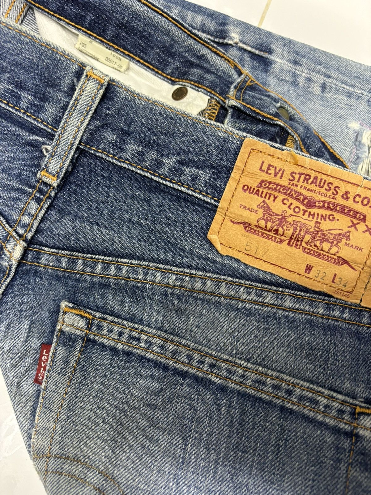 Levi's VINTAGE LEVIS 517 PATCHWORK DISTRESS FLARE JEANS Size US 32 / EU 48 - 12 Thumbnail