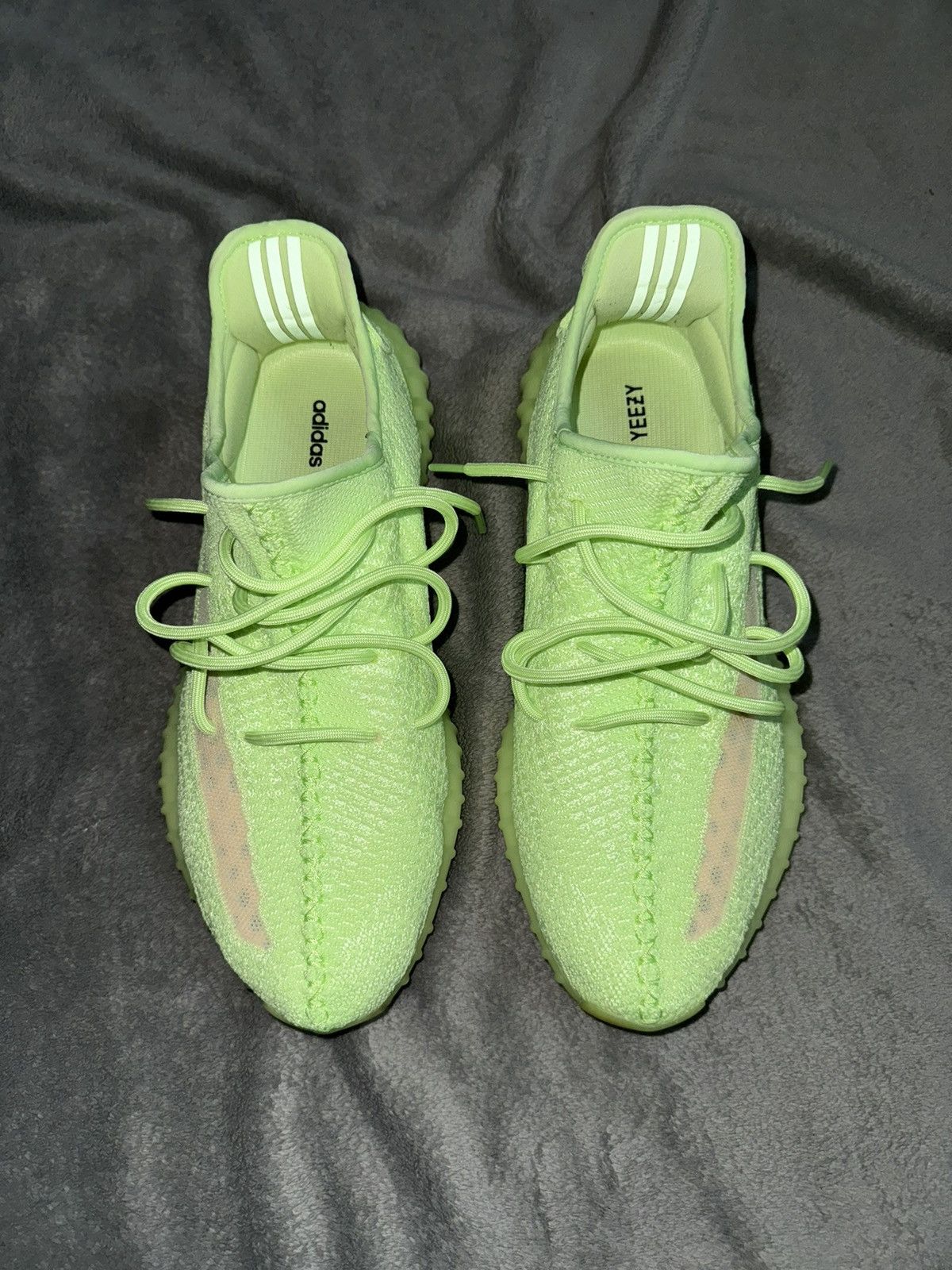 Yeezy Yeezy Boost 350 V2 Glow Size US 12 / EU 45 - 7 Thumbnail
