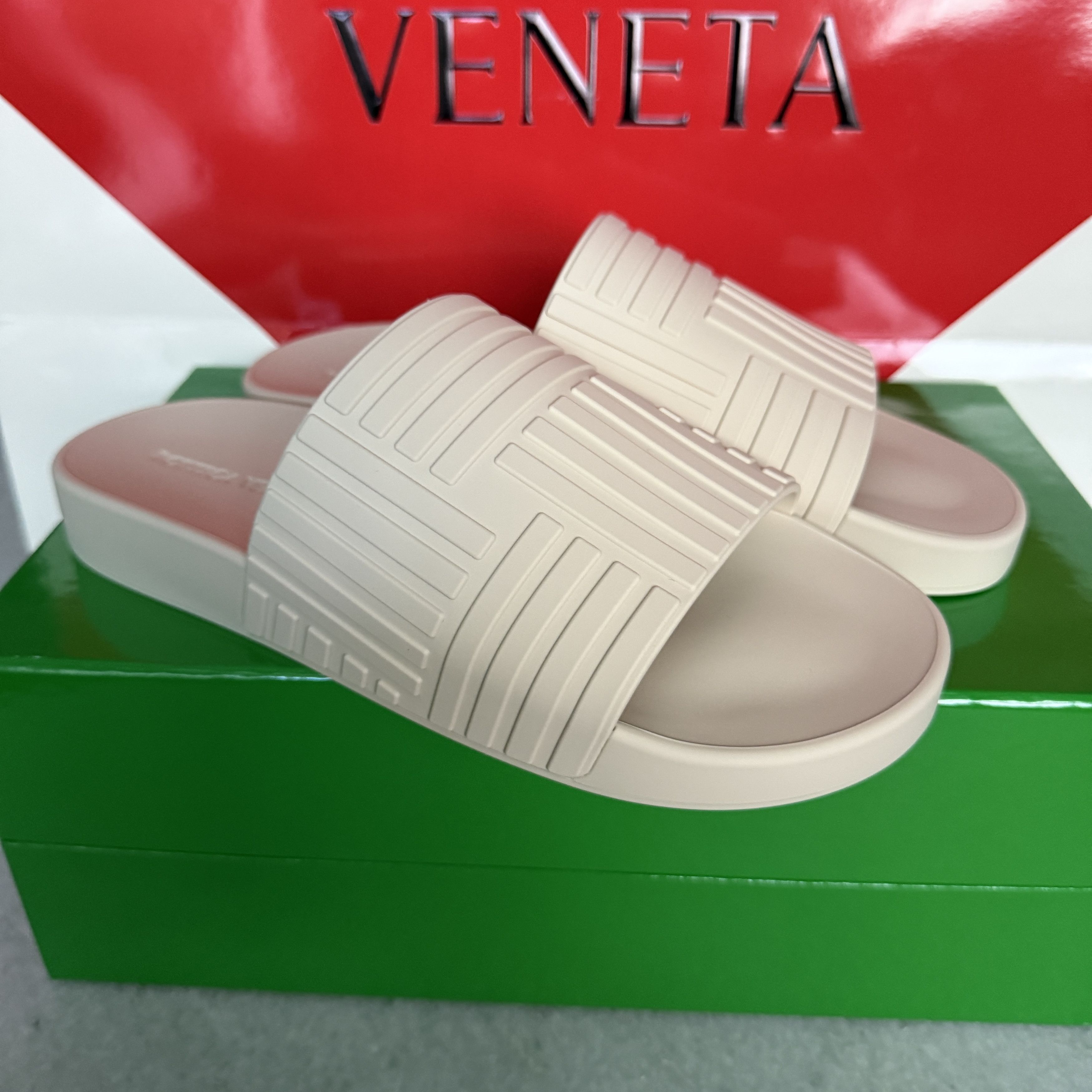 Bottega Veneta Bottega veneta 630039 Men's Off-white Rubber Slip-on Sandals Size US 8 / EU 41 - 6 Thumbnail