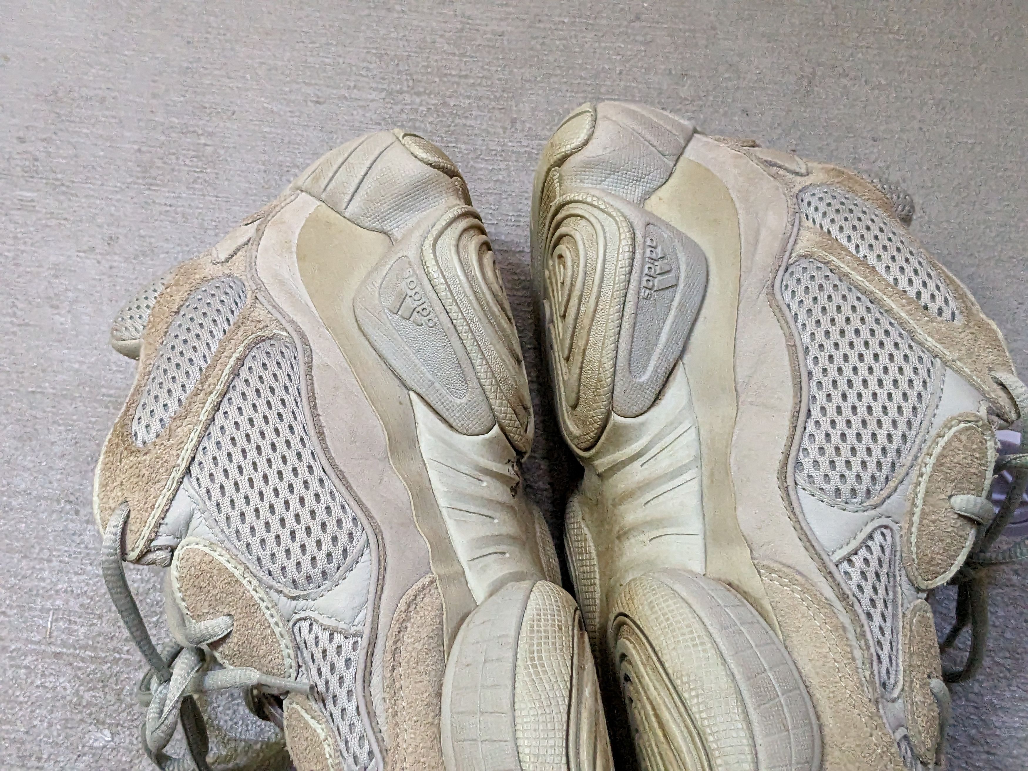 Adidas × Kanye West Adidas Yeezy 500 Salt Size 11 Suede Kanye West Ye EE7287 Size US 11 / EU 44 - 11 Thumbnail