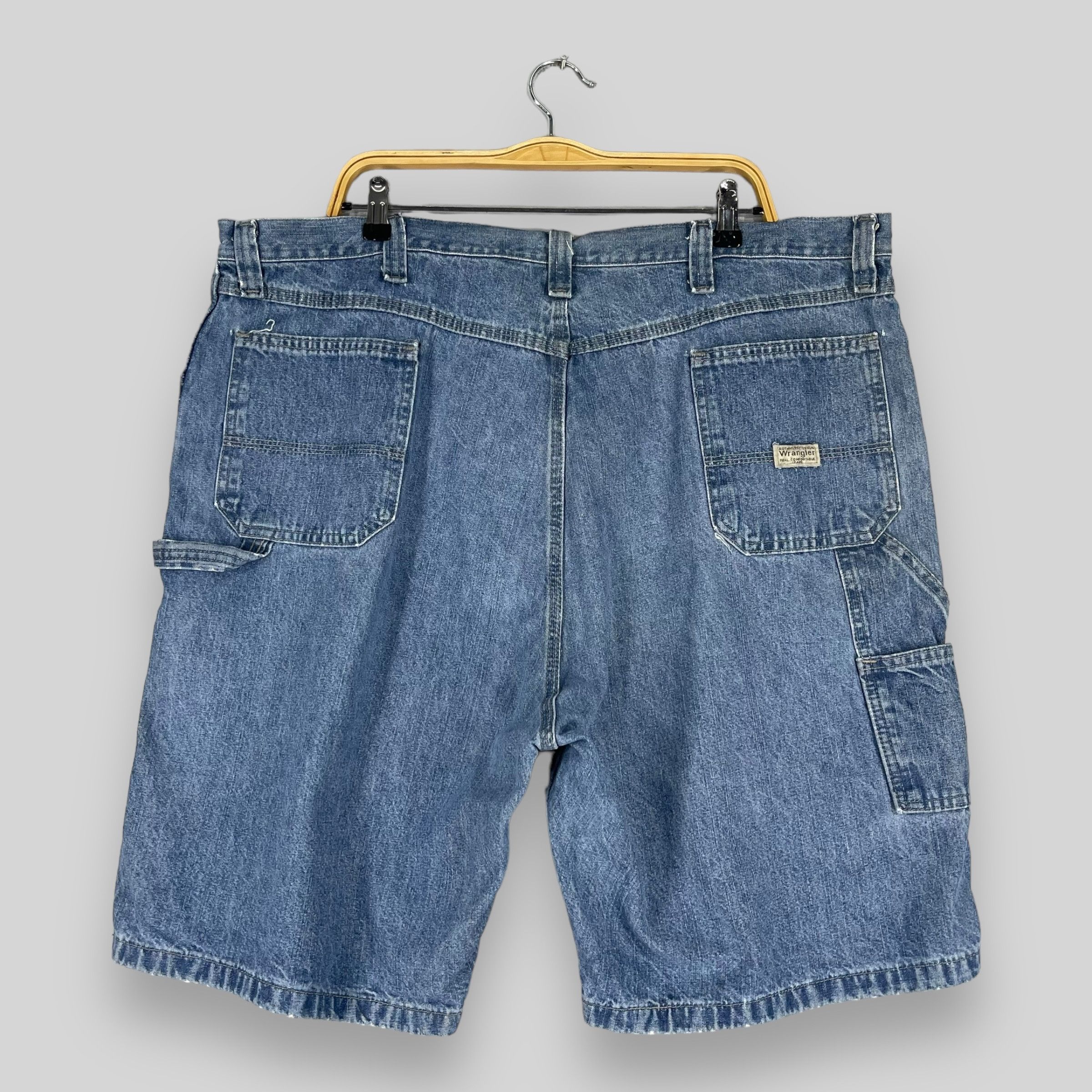 Vintage × Wrangler W43 Vintage Distressed Wrangler Carpenter Short Jeans Size US 43 - 5 Thumbnail