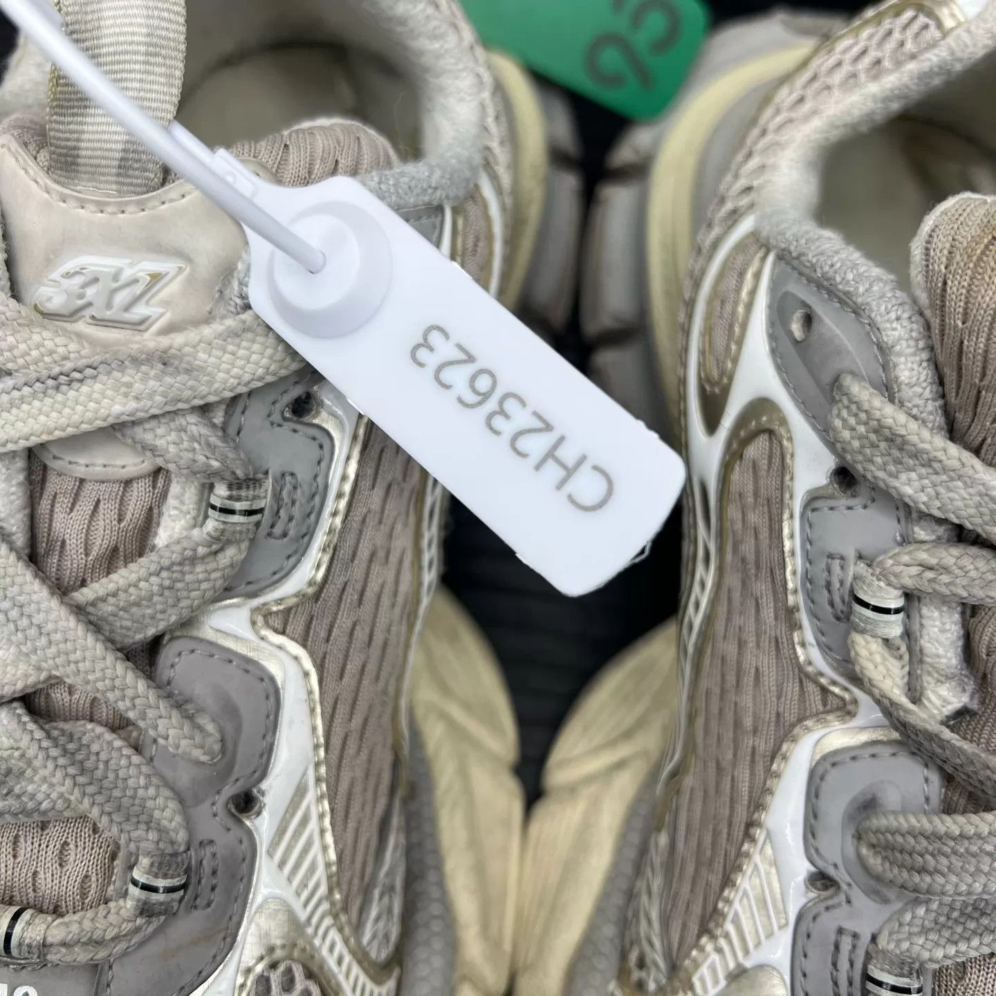 Balenciaga Balenciaga 3xl light beige Size US 7 / EU 40 - 8 Thumbnail