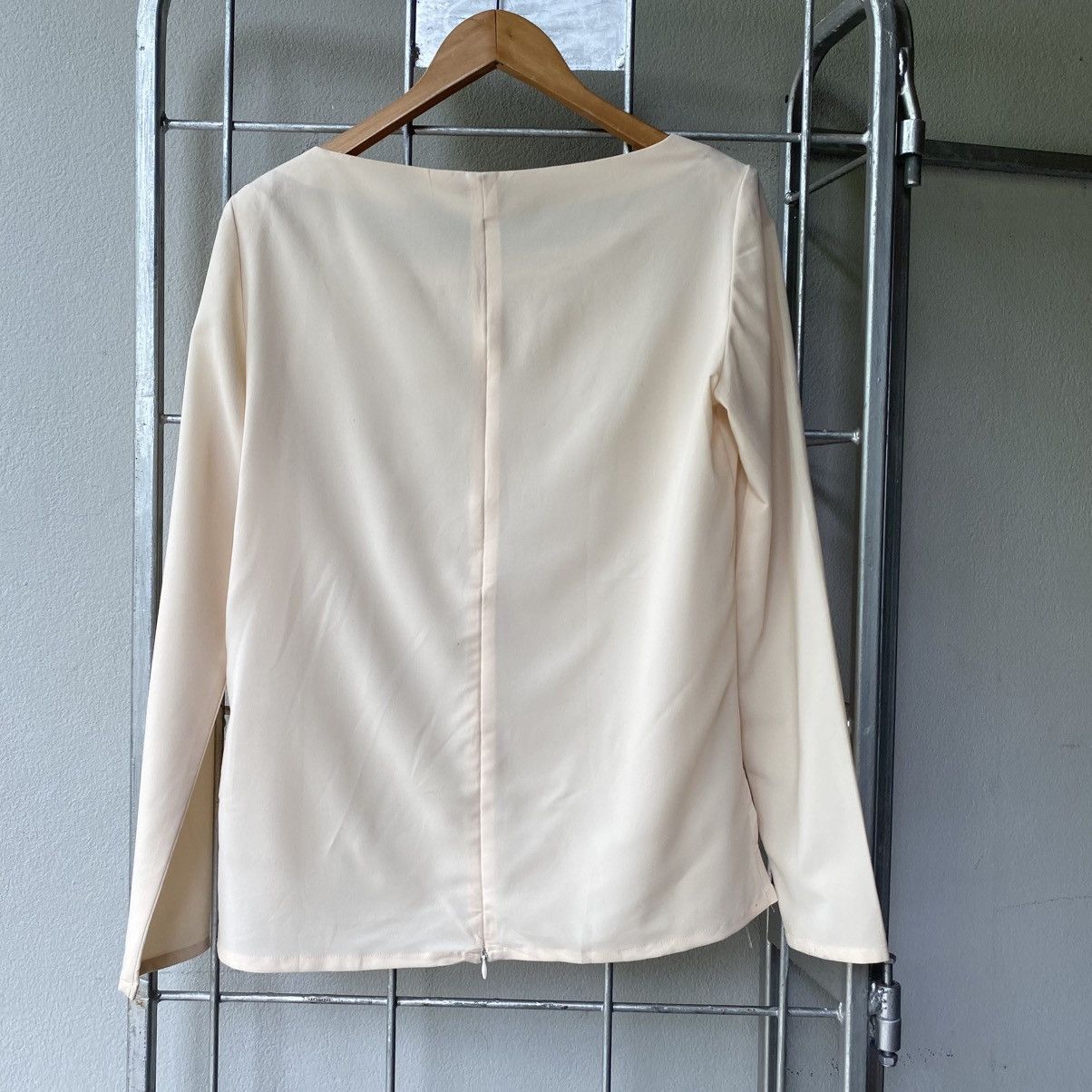 Givenchy Givenchy Soft Yellow Luxe Blouse Size XS / US 0-2 / IT 36-38 - 5 Thumbnail