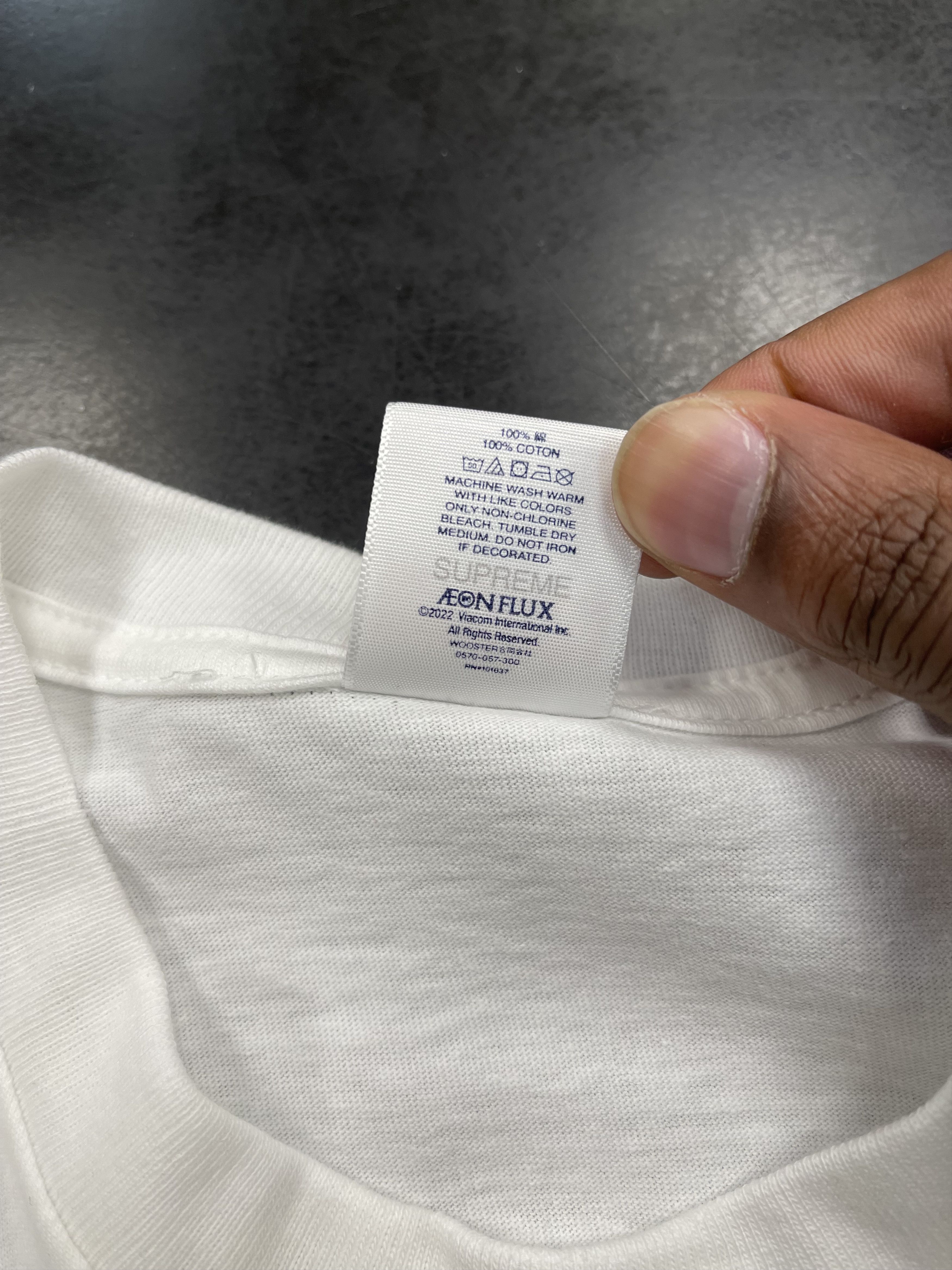 Supreme Supreme Aeon Flux Gun Tee White Size US XL / EU 56 / 4 - 5 Thumbnail