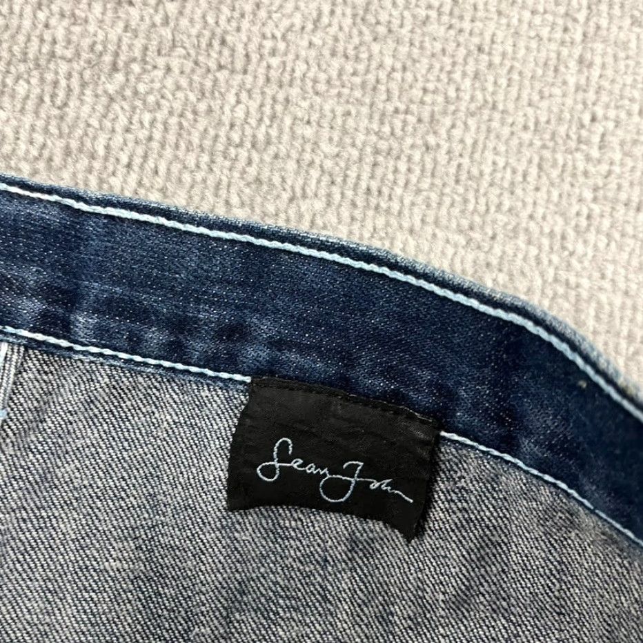 Sean John Sean John Jeans Mens 36 x 32 Wide Leg Blue Denim Hip Hop 90s Y2K Grunge Vintage Shirt? Size US 36 / EU 52 - 4 Thumbnail