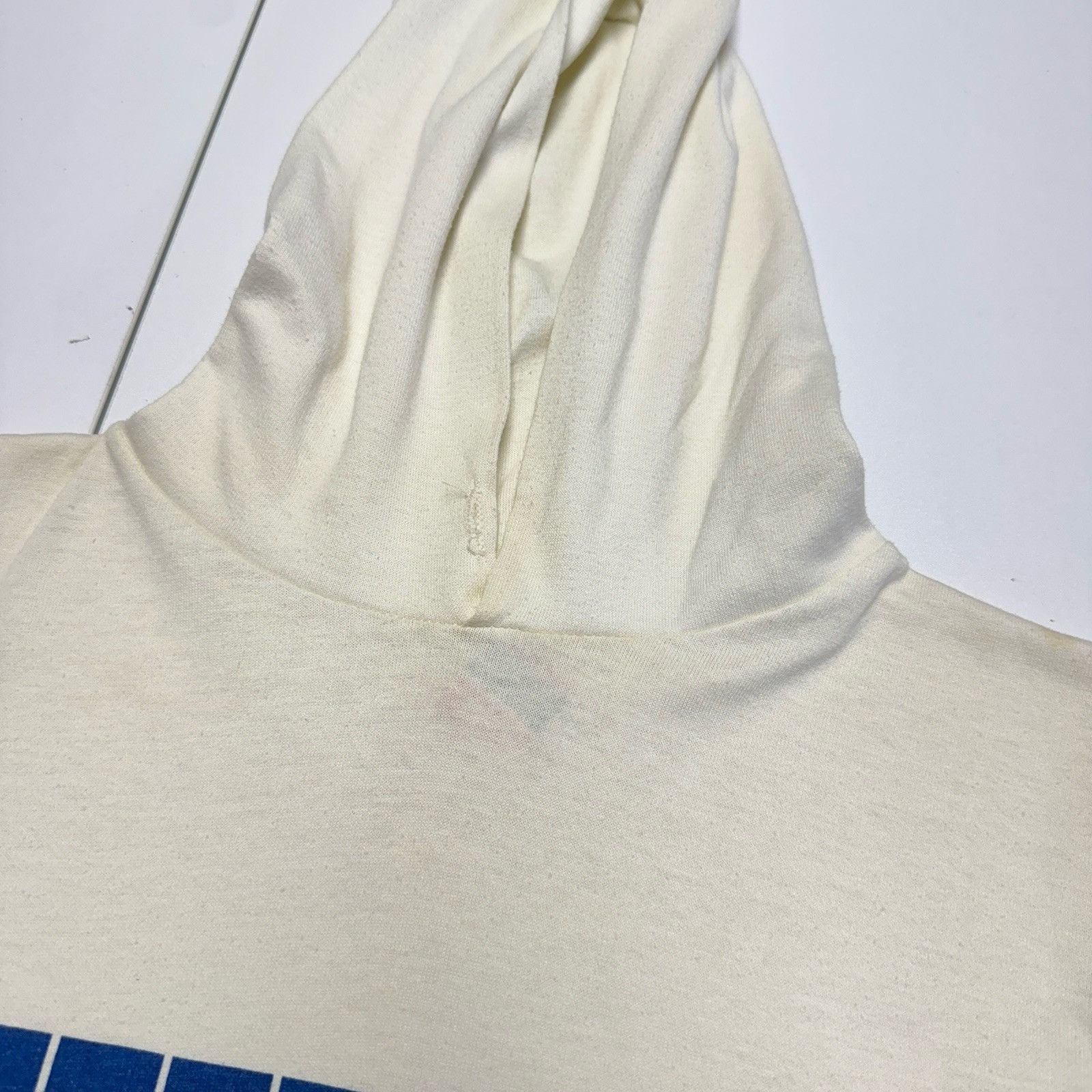 Vintage Vintage 80s Six Flags Magic Mountain T Shirt Hood Long Sleev Size US S / EU 44-46 / 1 - 5 Thumbnail
