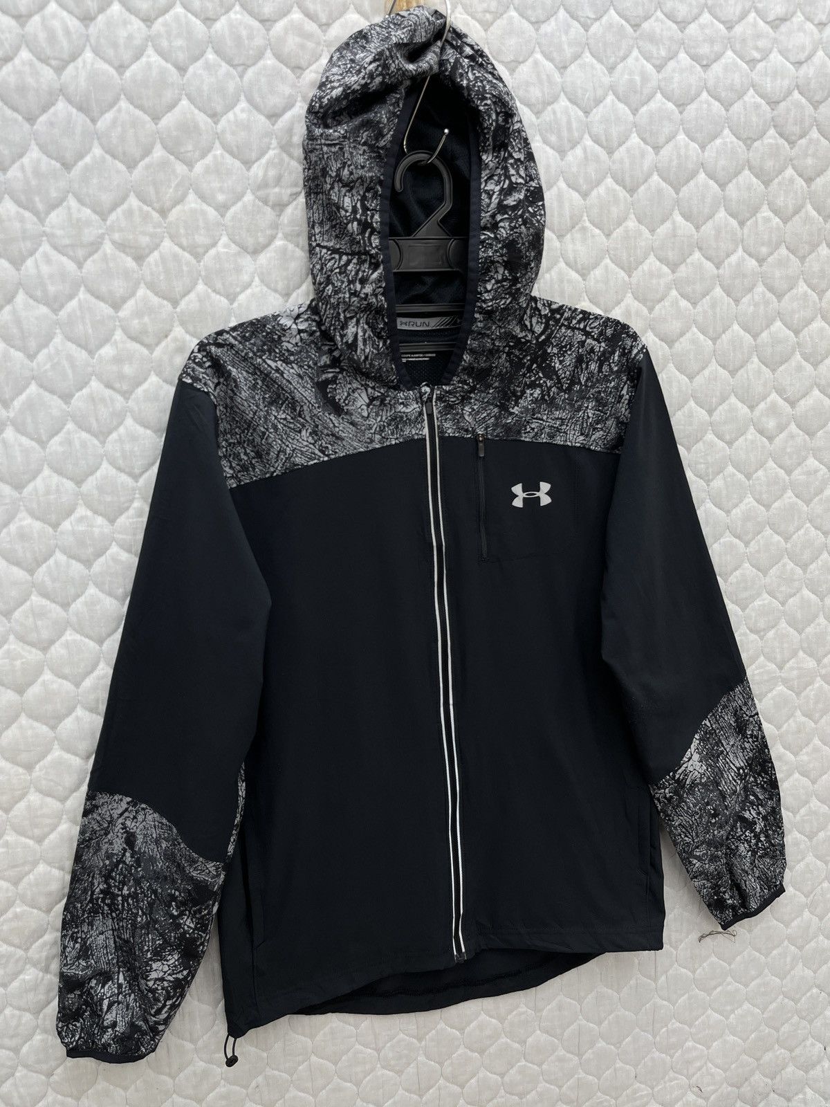 Under Armour 🔥🔥🔥STEALS UNDER ARMOUR HOODIE LIGHT JACKET Size M / US 6-8 / IT 42-44 - 3 Thumbnail