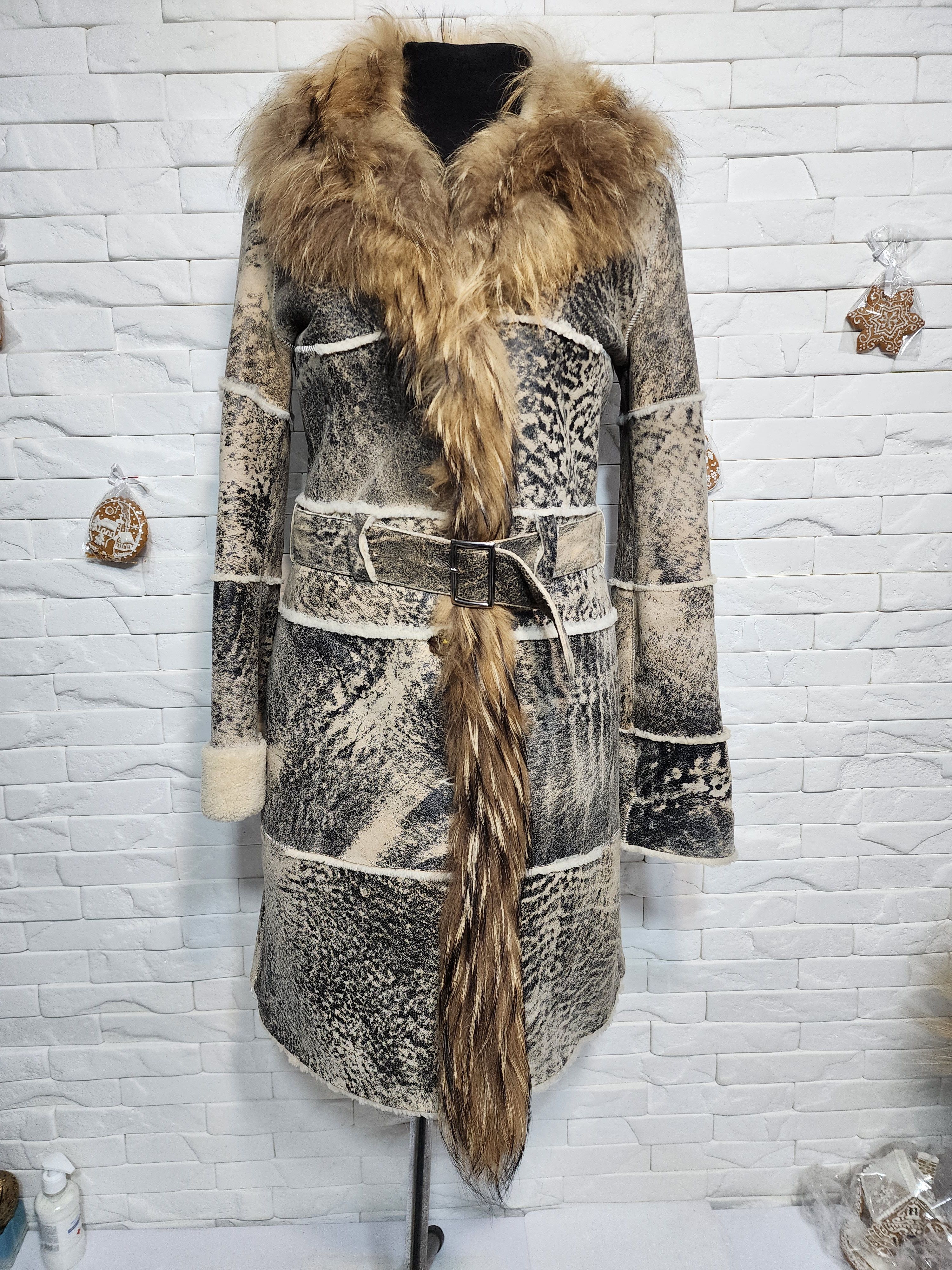 Furla Gray Sheepskin Coat: Women's Fur Collar Winter Coat Size S / US 4 / IT 40 - 1 Thumbnail