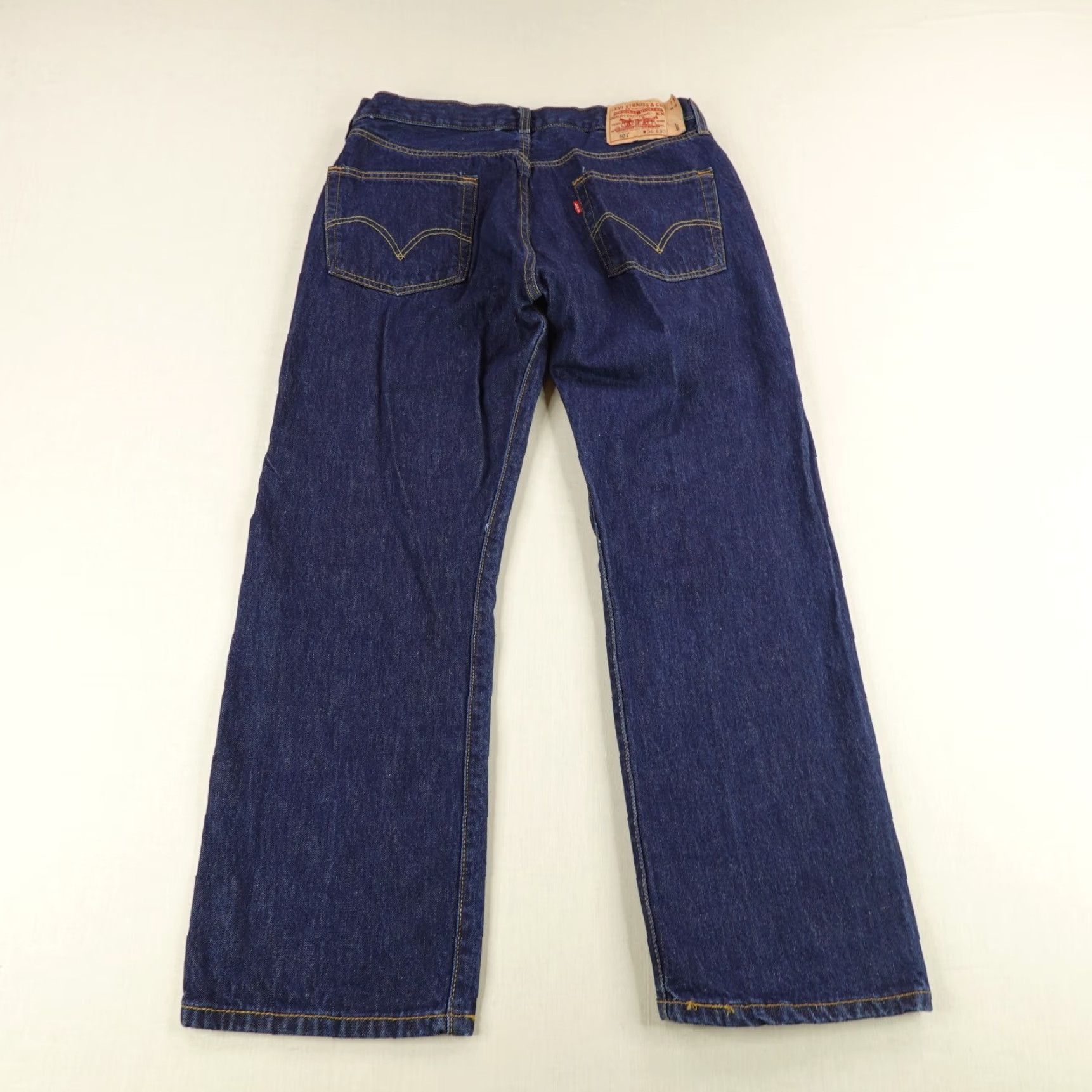 Levi's VINTAGE Levi's Jeans Mens 36x30 Blue Denim 501 Button Fly Dark Wash Levi'S 501 Series Straight Size US 33 - 6 Thumbnail