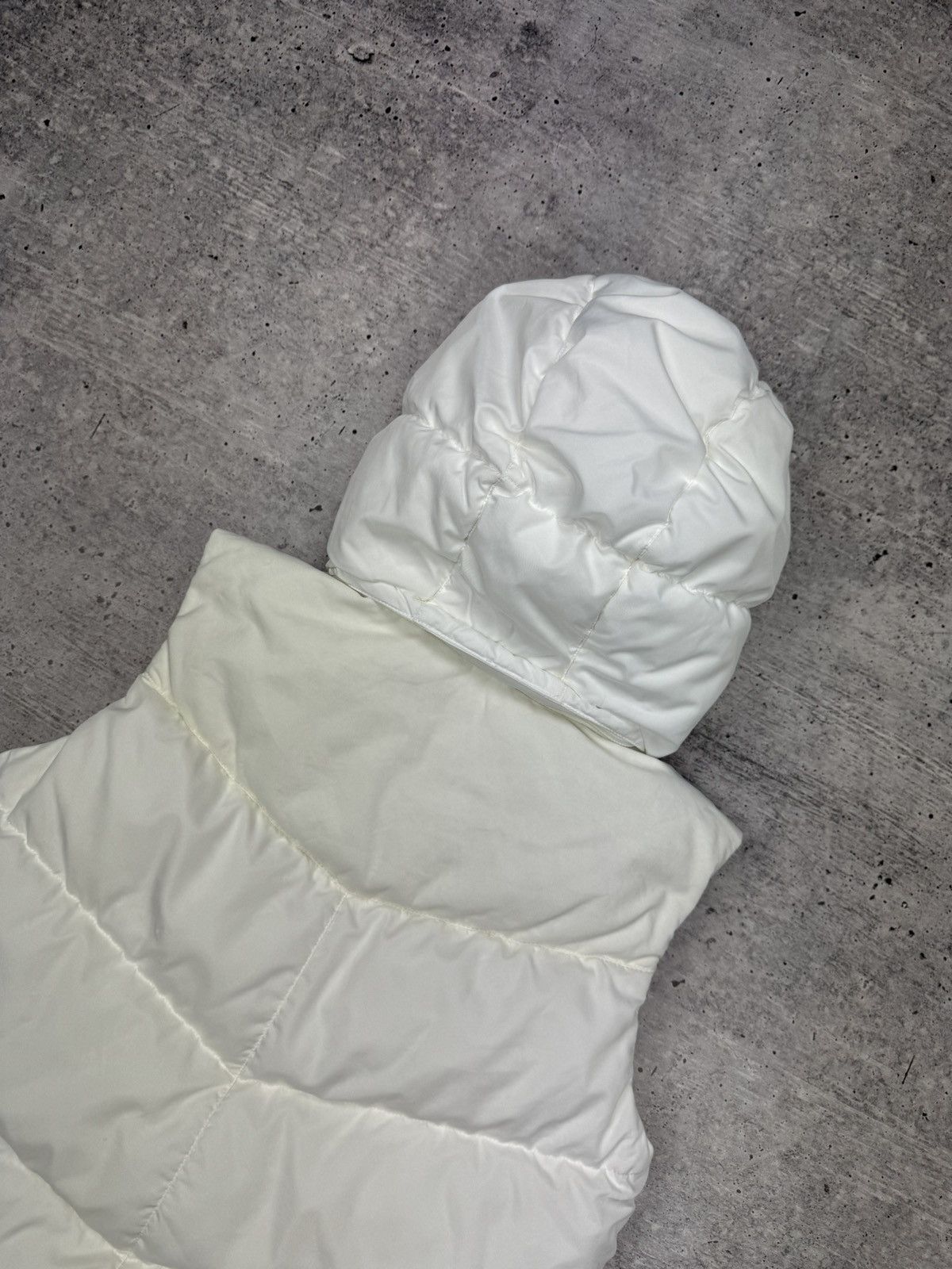 Nike × Vintage Vintage Nike Swoosh 90’s Y2K Style White Hooded Puffer Vest Size M / US 6-8 / IT 42-44 - 22 Thumbnail