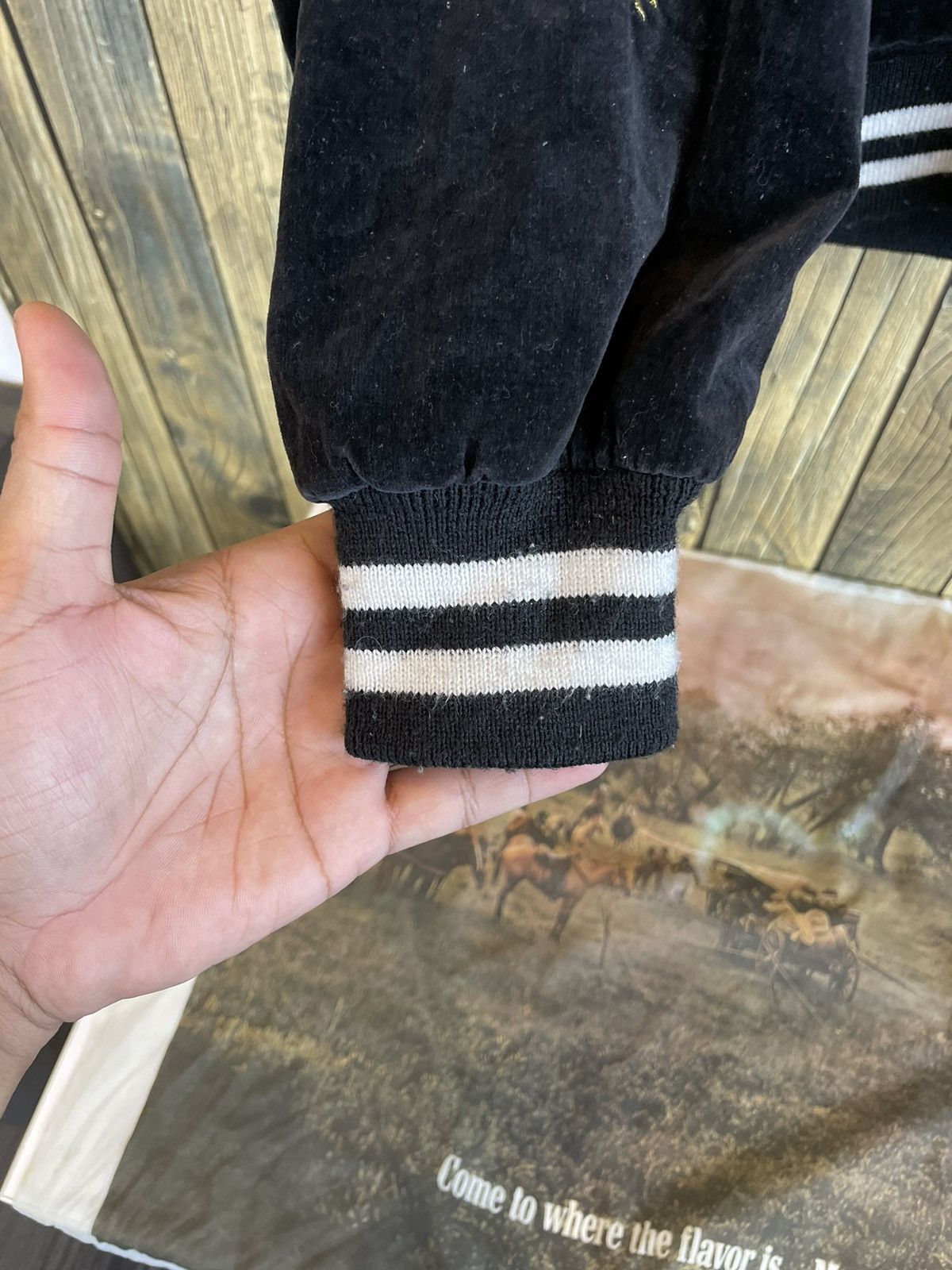 Vintage VARSITY SUKAJAN SUEDE BLACK DRAGON Size US M / EU 48-50 / 2 - 4 Thumbnail