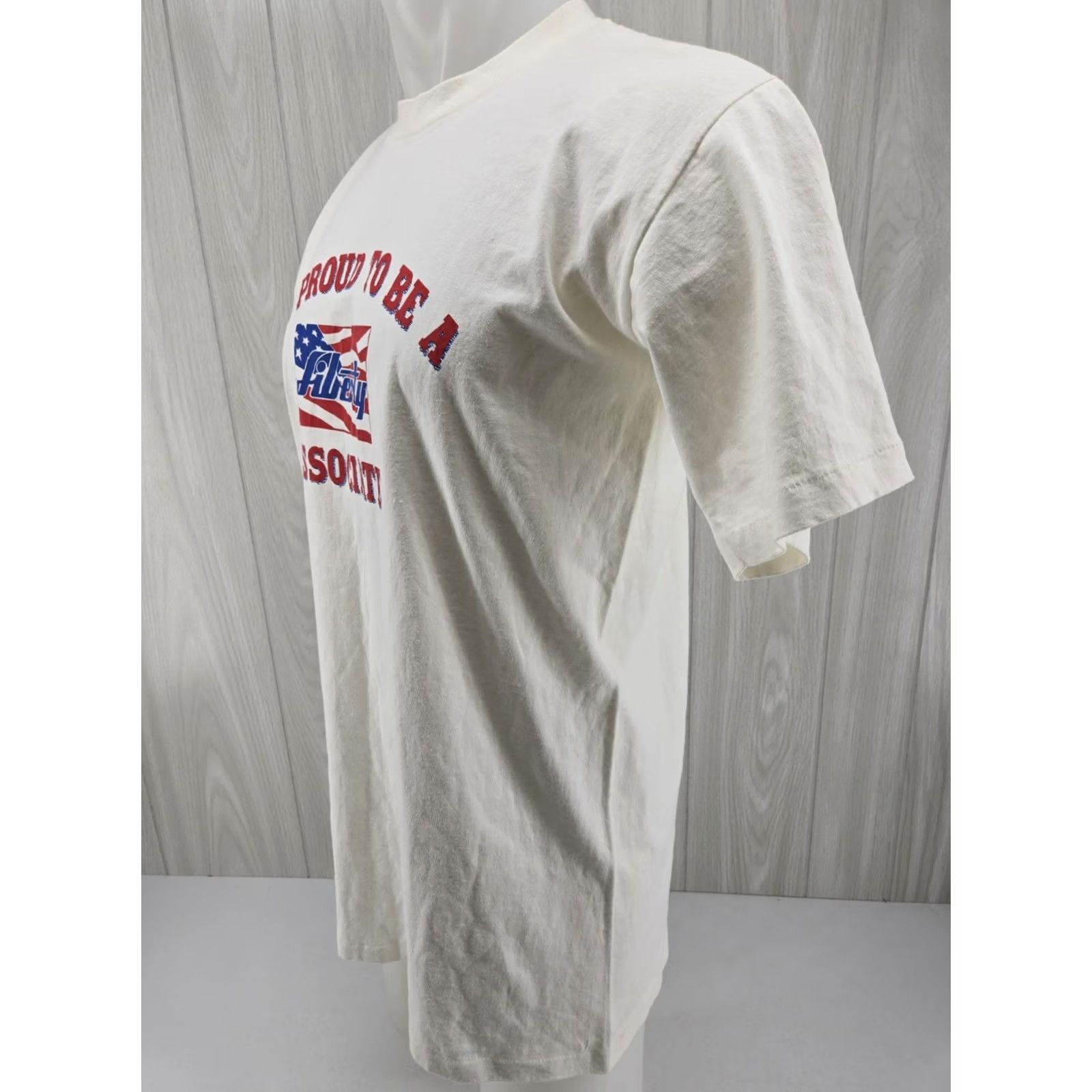 Vintage VINTAGE DISTRESSED Liberty Overalls Associate T Shirt Single Stitch Size Large Cream (#) Size US L / EU 52-54 / 3 - 6 Thumbnail