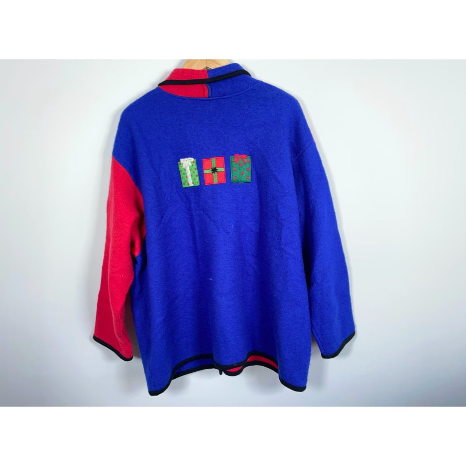 Vintage VINTAGE Marisa Christina Wool Cardigan Women's 3X Blue Red Knit Christmas Embroidered Holiday Ugly Sweater Size XXL / US 16-18 / IT 52-54 - 2 Thumbnail