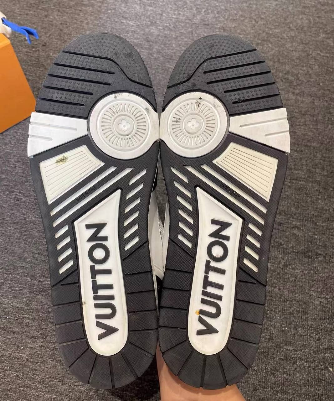 Louis Vuitton LV Trainer sneakers black and white with velcro Size US 10.5 / EU 43-44 - 5 Thumbnail