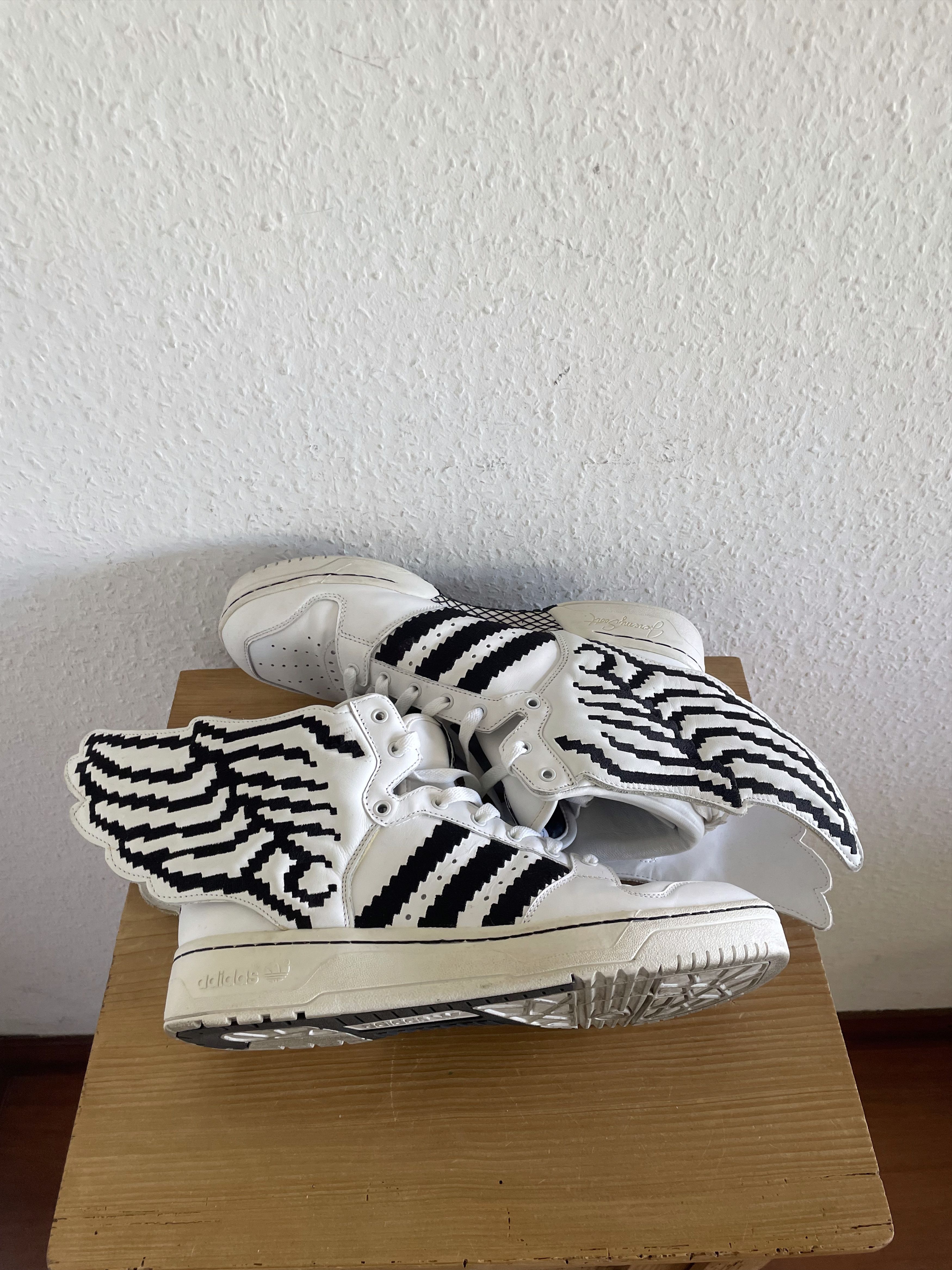 Adidas × Jeremy Scott JS Wings 2.0 Pixel Size US 12 / EU 45 - 12 Thumbnail