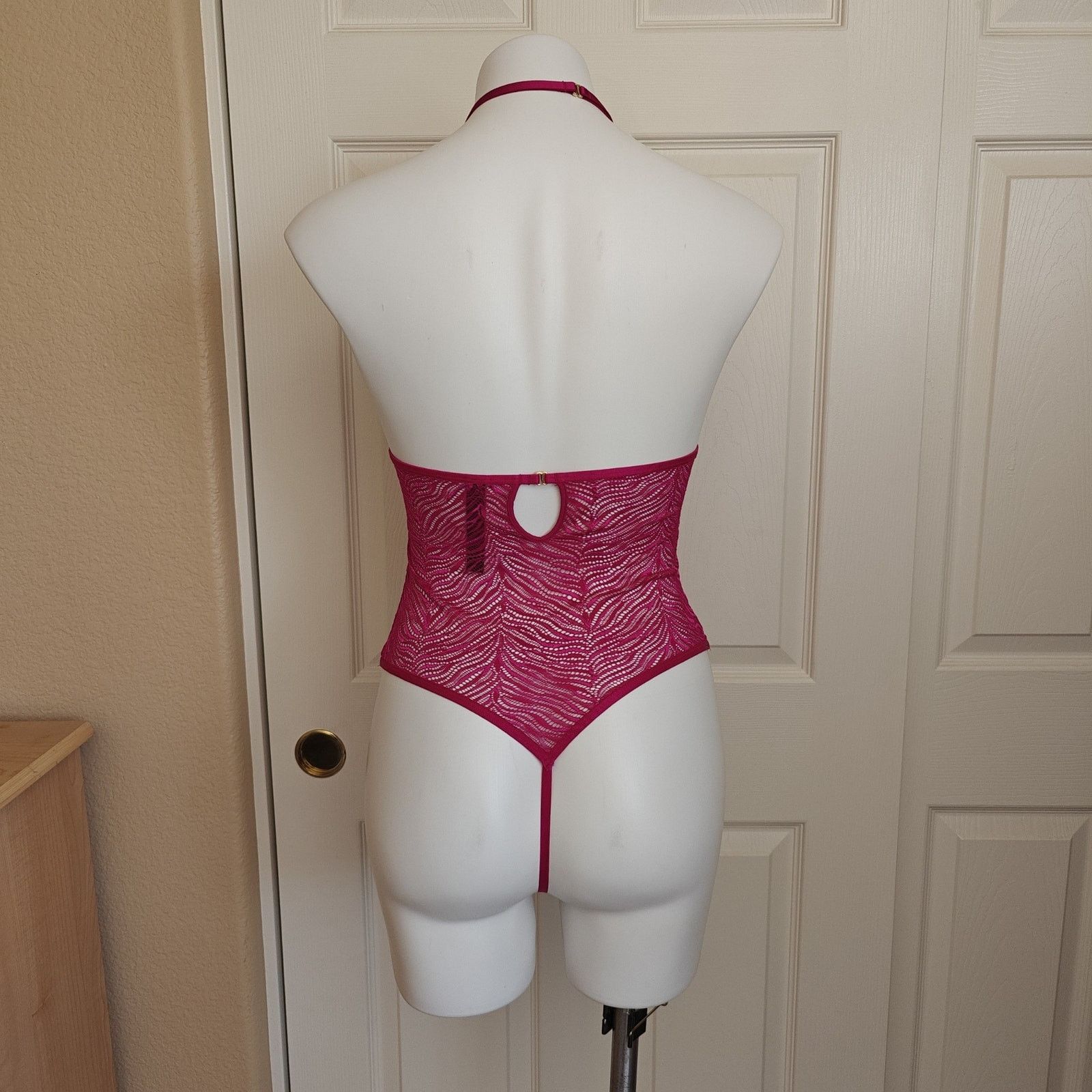 Victoria's Secret Victoria's Secret Lace Thong One Piece Zebra Teddy sz M Size M / US 6-8 / IT 42-44 - 4 Thumbnail