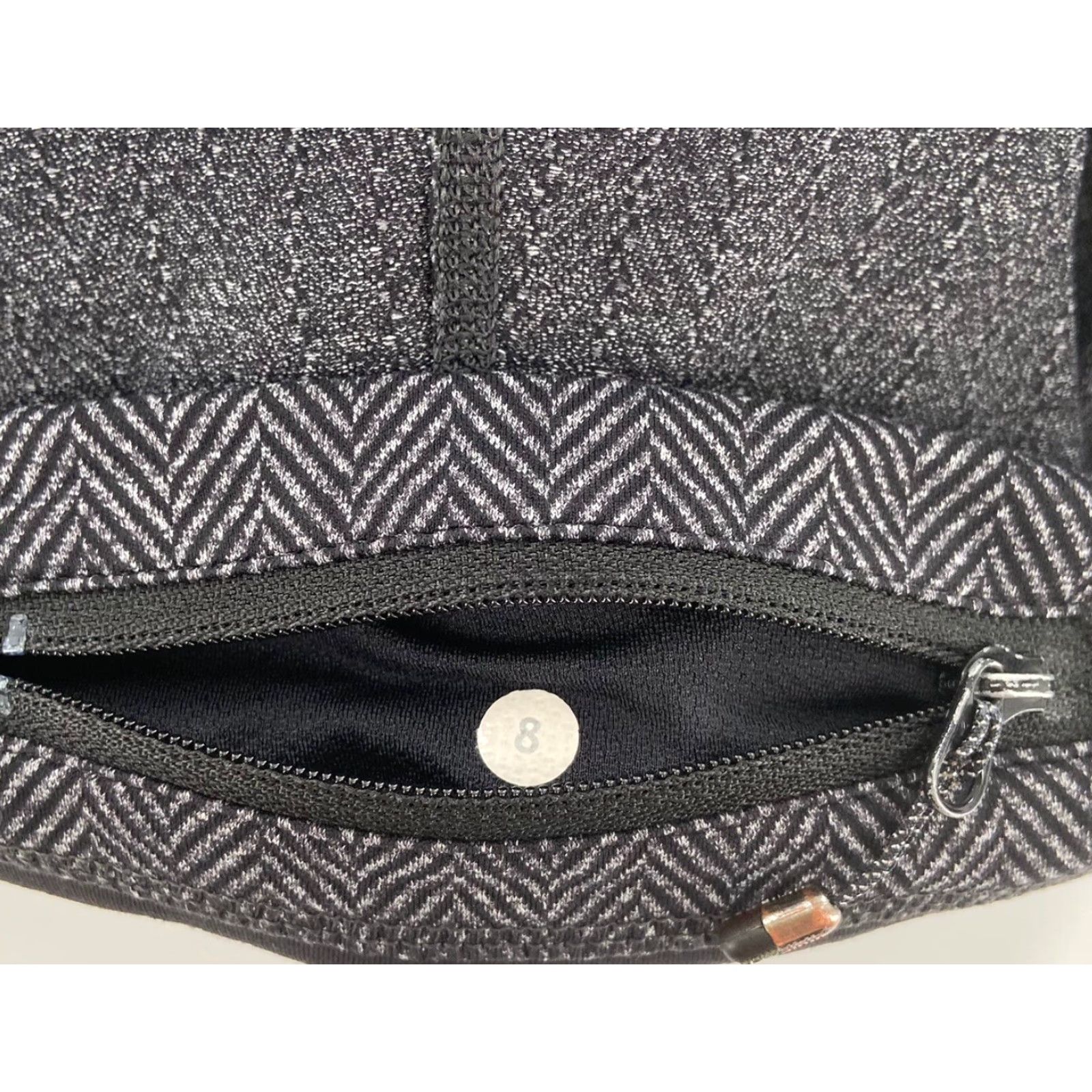 Lululemon Lululemon Women's Crop Leggings Size 8 Gray Activewear Yoga Running & Jogging Athleisure Size 30" / US 8 / IT 44 - 7 Thumbnail