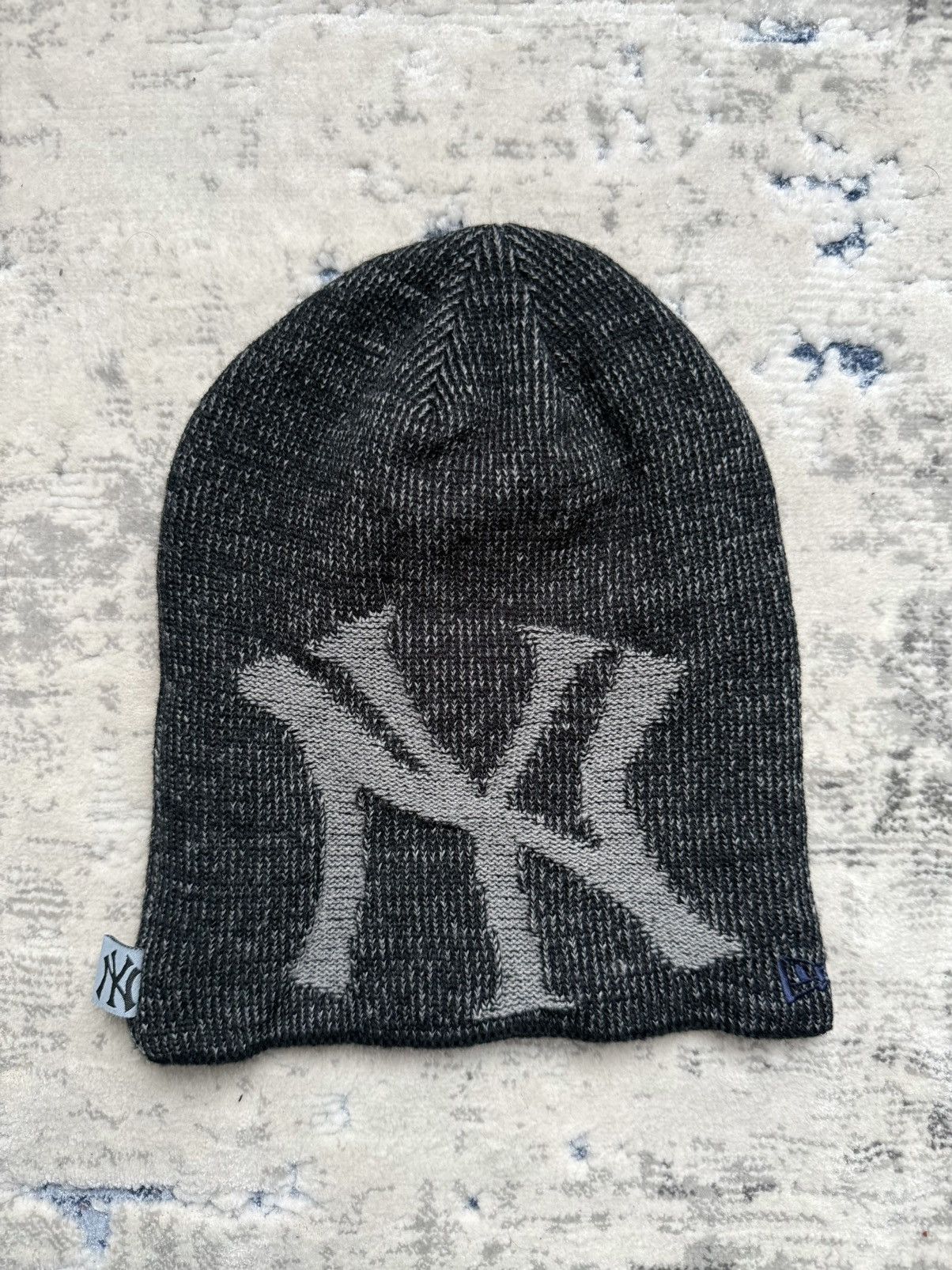 New Era New Era New York Yankees Y2K Beanie Big Logo Size ONE SIZE - 1 Thumbnail