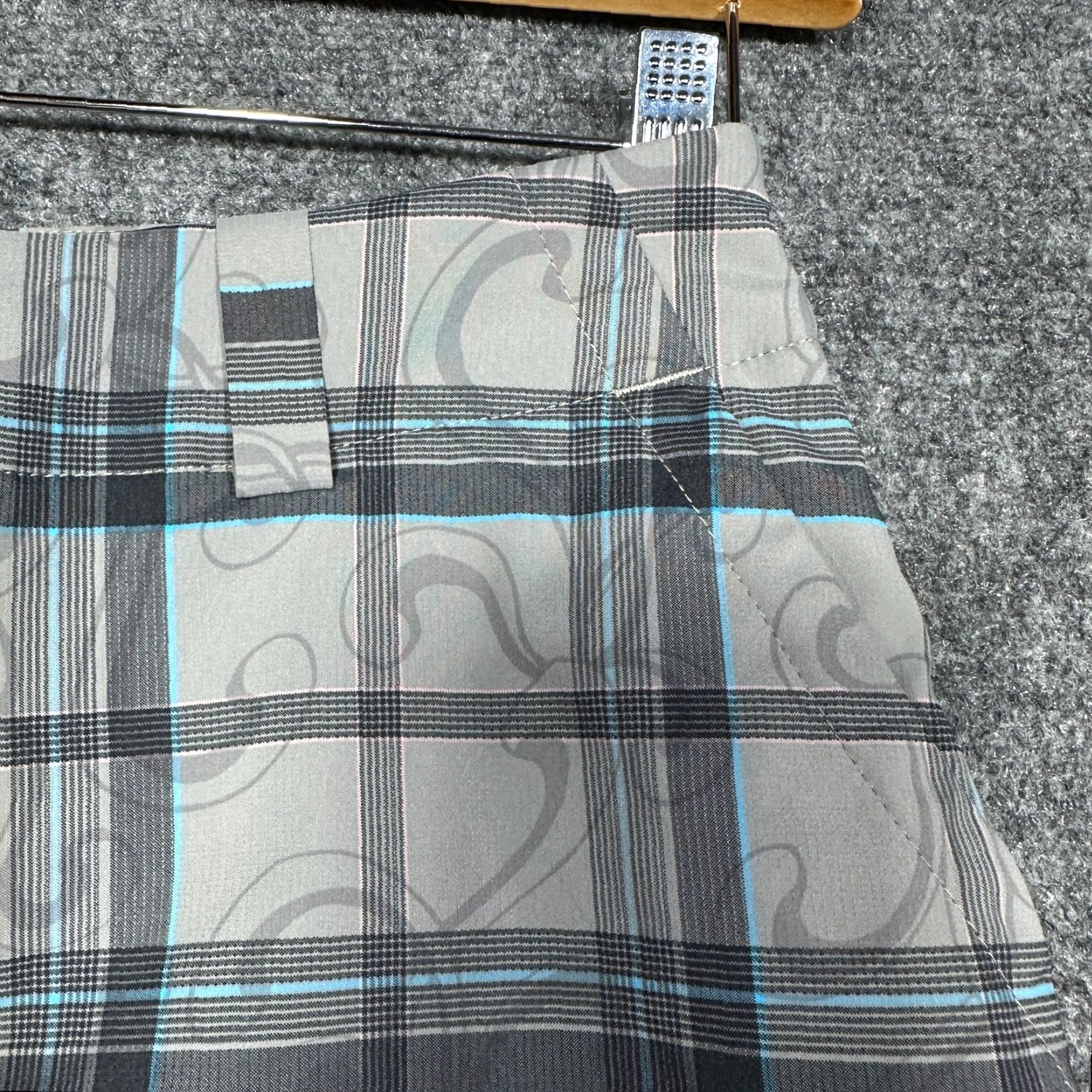 Nike Nike Golf Dri-Fit Skort Womens 4 Gray Plaid Golf Tennis Pockets Zip Side Activewear Skort Womens 4 Gray Plaid Nike Size ONE SIZE - 3 Thumbnail