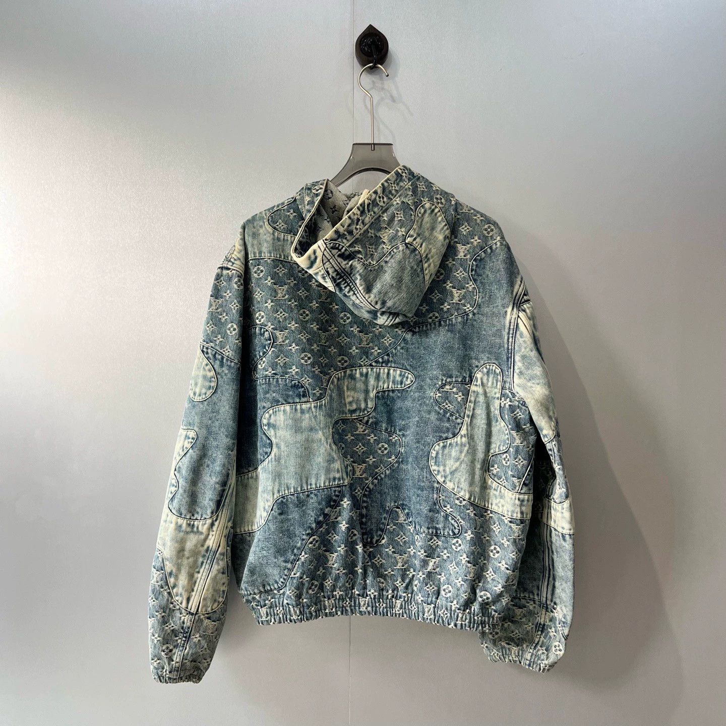 Louis Vuitton 【LV】Louis Vuitton Nigo Collaboration Structured Denim Jacket Size XXL / US 16-18 / IT 52-54 - 2 Thumbnail