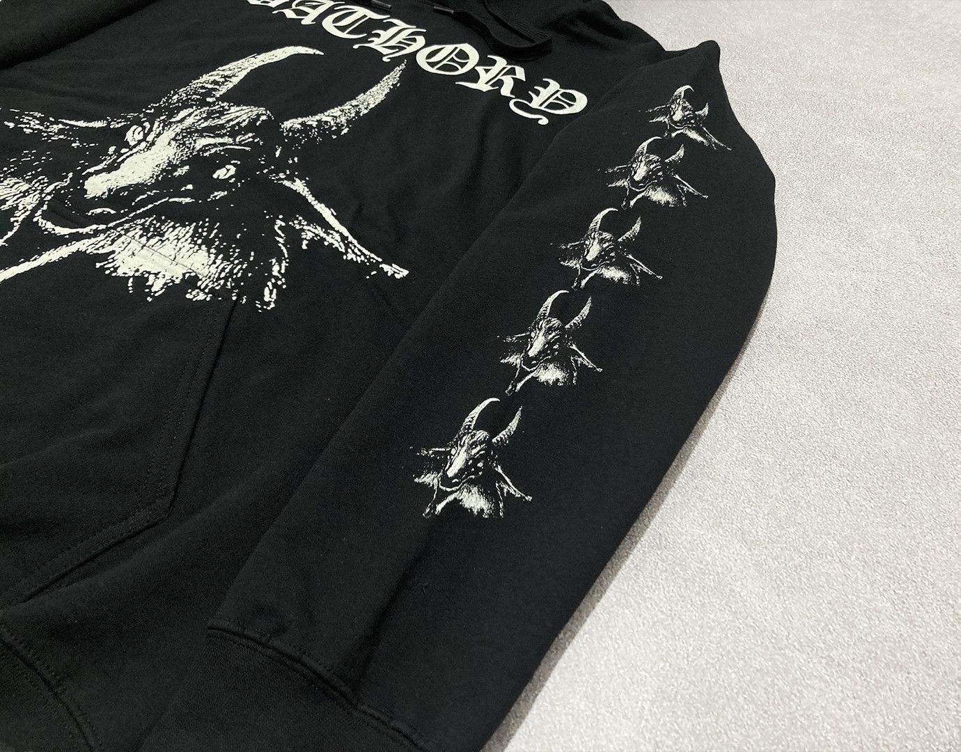 Band Tees Hoodie Bathory - 1984 - black metal Size US M / EU 48-50 / 2 - 5 Thumbnail