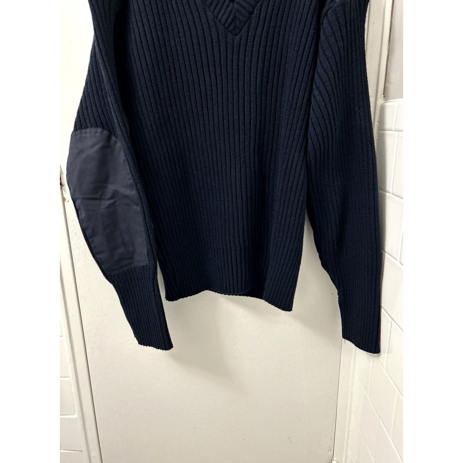 Commando VINTAGE Commando Sweater Mens XL Navy Blue Ribbed Patches Made In USA USA Patch V-Neck Pullover Size US XL / EU 56 / 4 - 3 Thumbnail