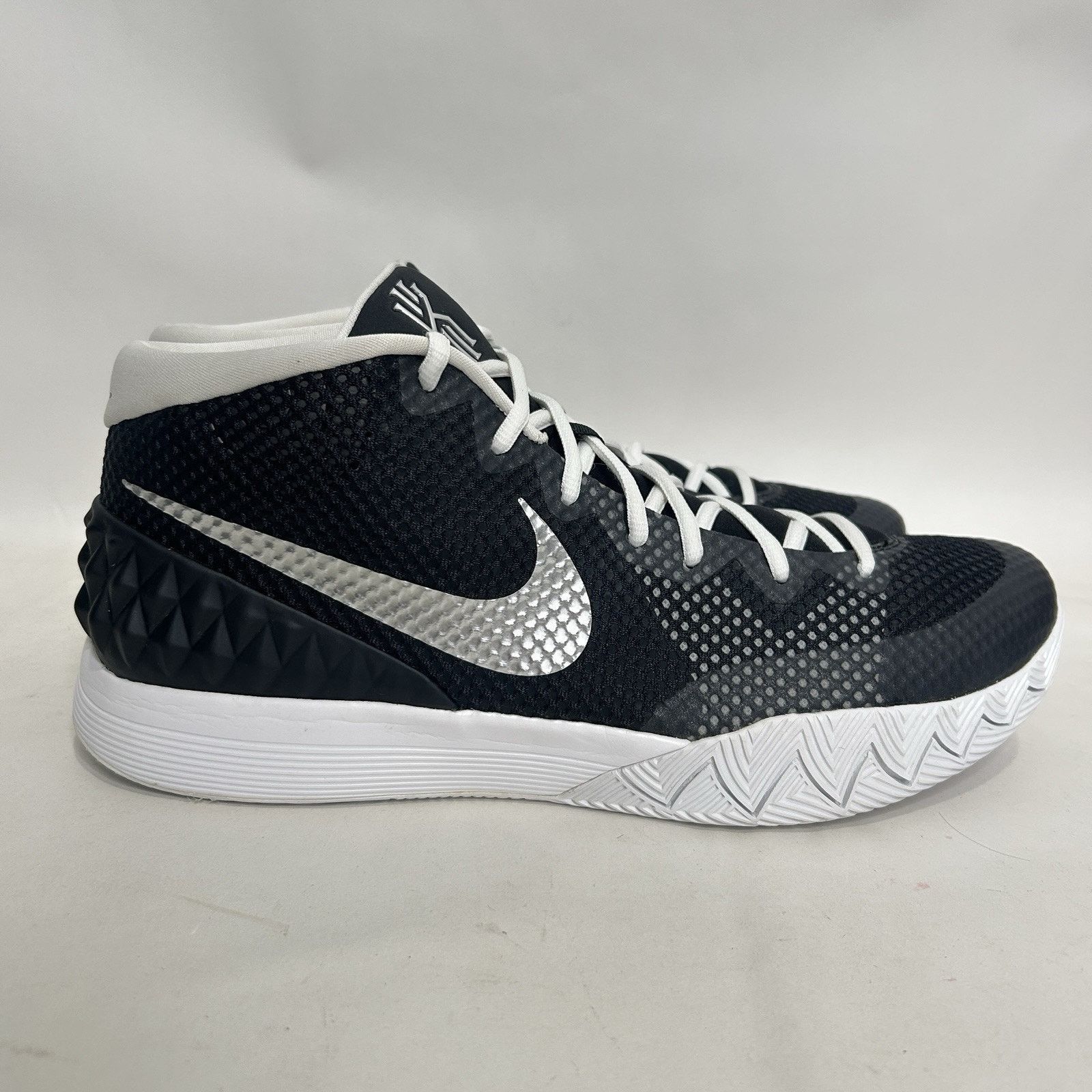 Nike Nike Kyrie Irving 1 Nike ID By You “Black White Silver” Size US 15 / EU 48 - 4 Thumbnail