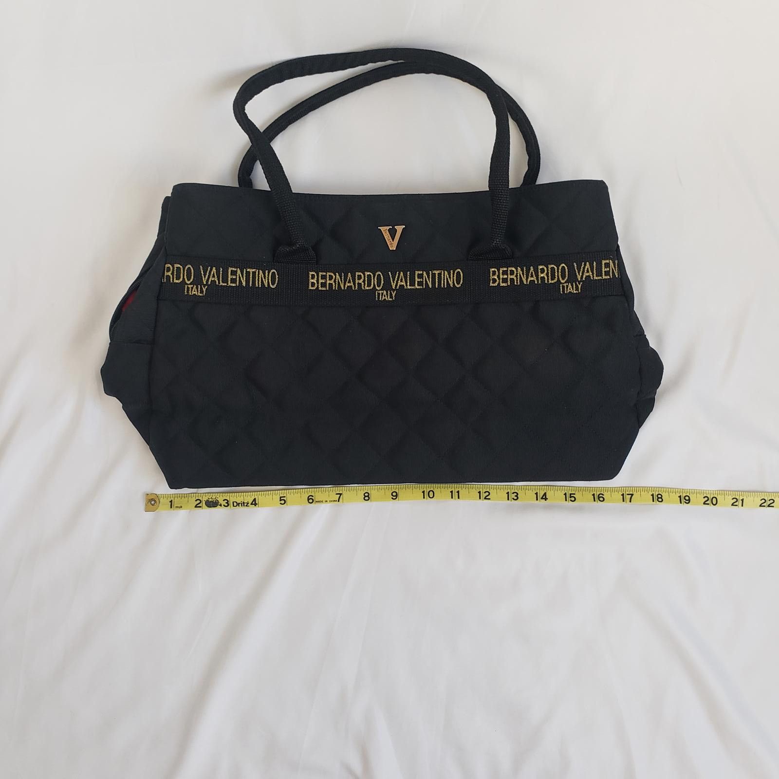 Designer Bernardo Valentino Quilted Tote Bag - Stylish and Spacious Size ONE SIZE - 2 Thumbnail