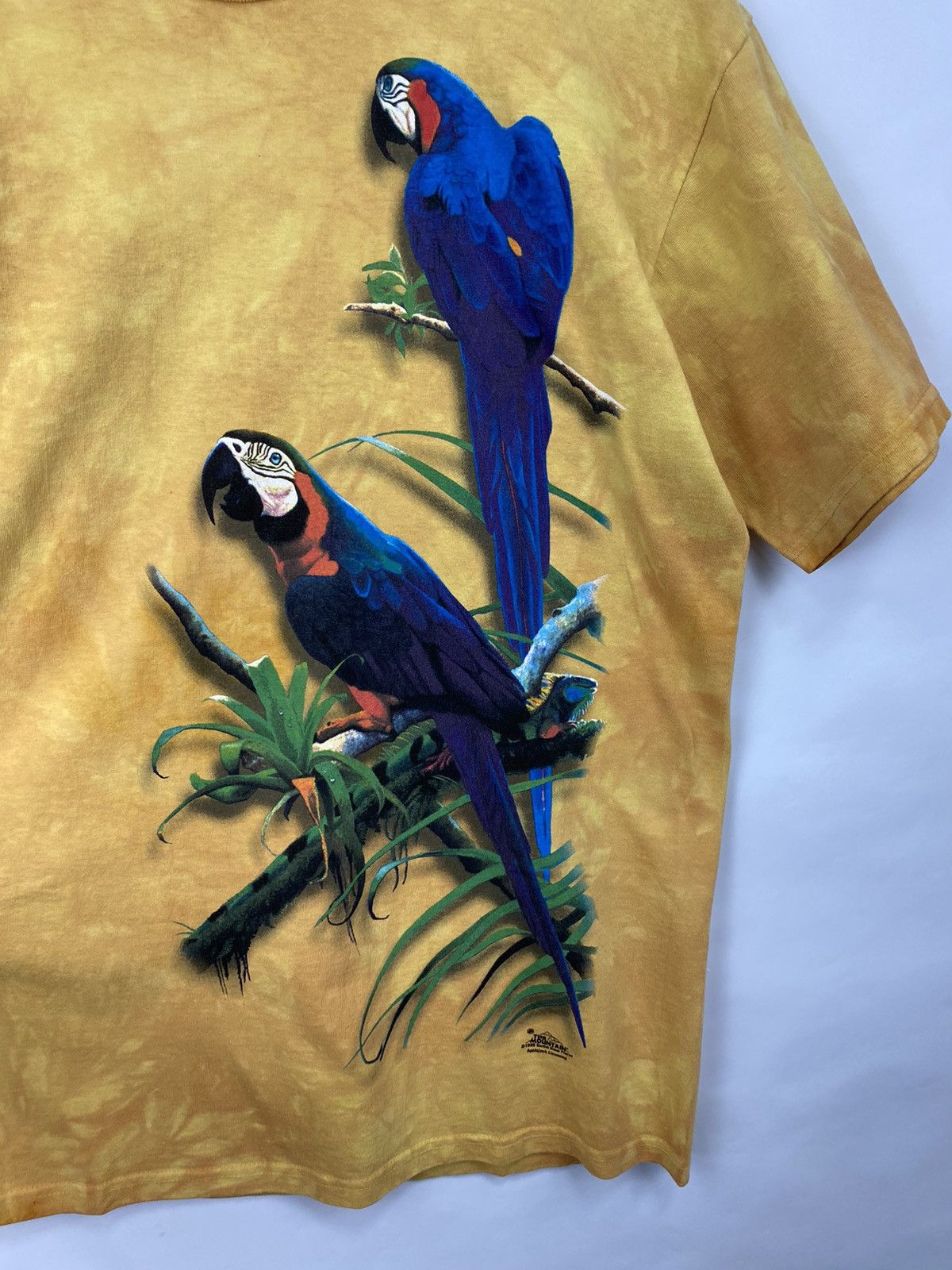 The Mountain 🦜 Vintage 1999 Parrot family T-Shirt Hanes Retro Rare Y2K Size US M / EU 48-50 / 2 - 5 Thumbnail