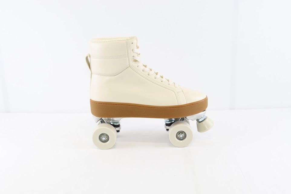Bottega Veneta o1rshd1 Lagoon Nappa Quilt Sneaker in Sea Salt Size US 10 / EU 43 - 4 Thumbnail