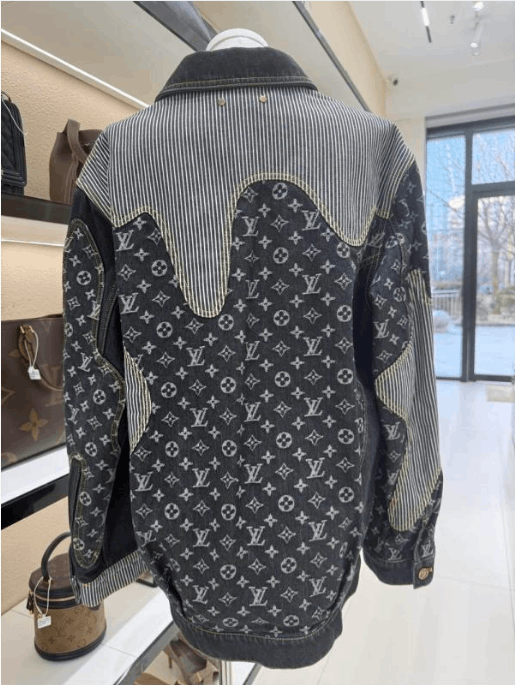 Louis Vuitton casual jacket 44 Size US S / EU 44-46 / 1 - 3 Thumbnail
