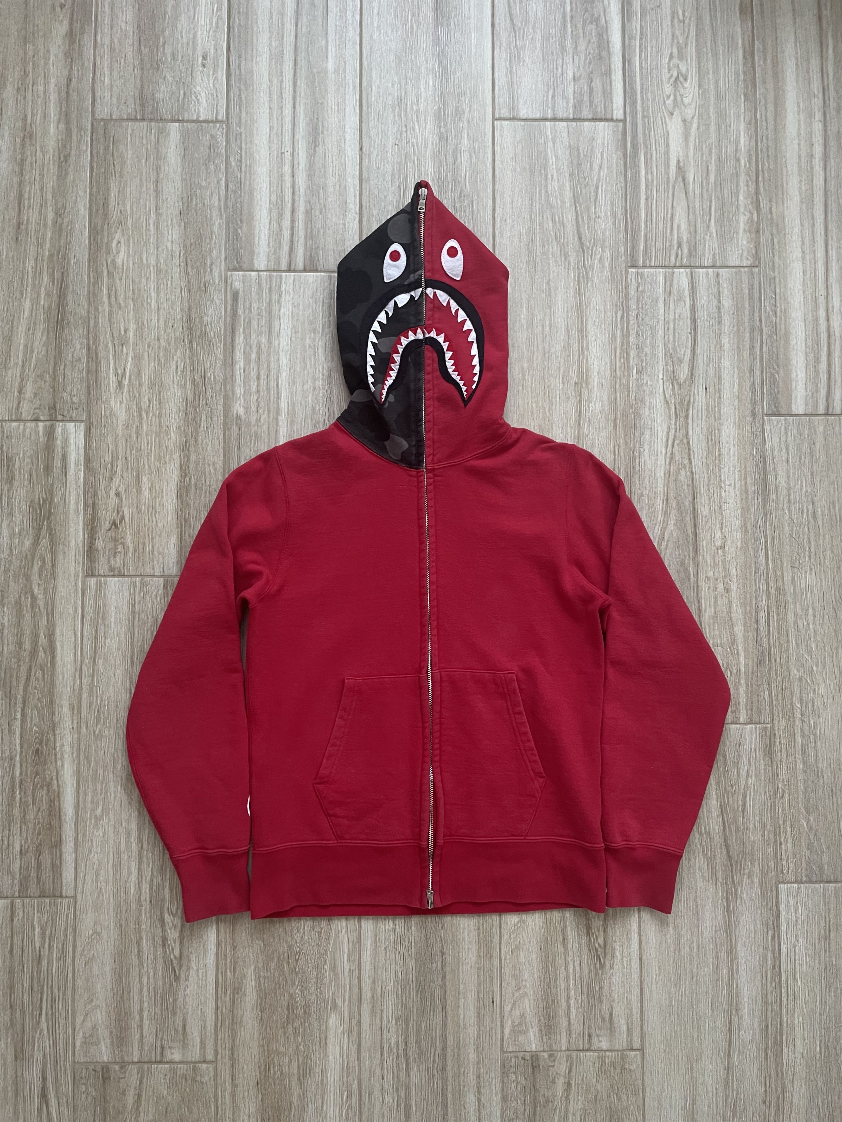 Bape Bape Shark Zip Hoodie Size US S / EU 44-46 / 1 - 1 Thumbnail