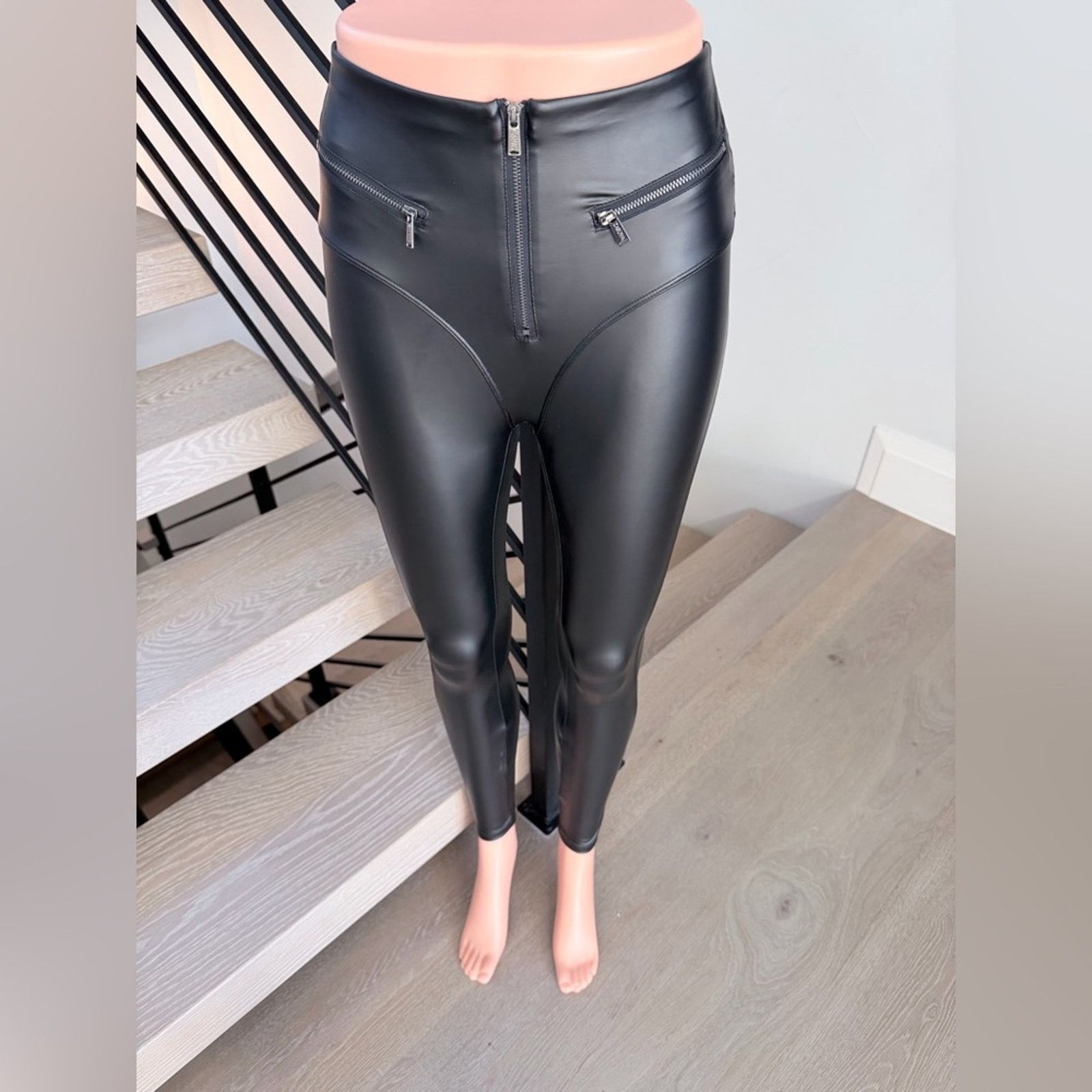 Other New Y2K Black Faux Leather Leggings with Zipper size XXS Size 24" / US 00 / IT 34 - 2 Thumbnail