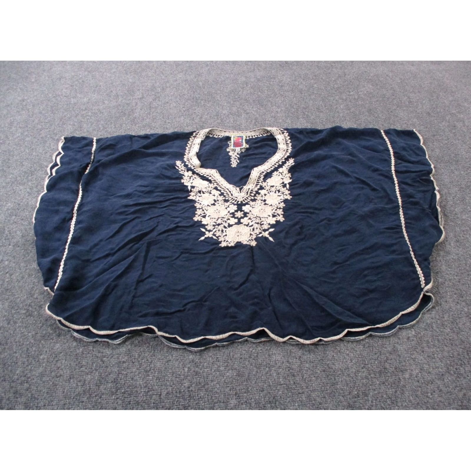 Johnny Was Johnny Was Shirt Womens M Blue Rayon Embroidered Blouse Top Oversized Flowy Size M / US 6-8 / IT 42-44 - 2 Thumbnail