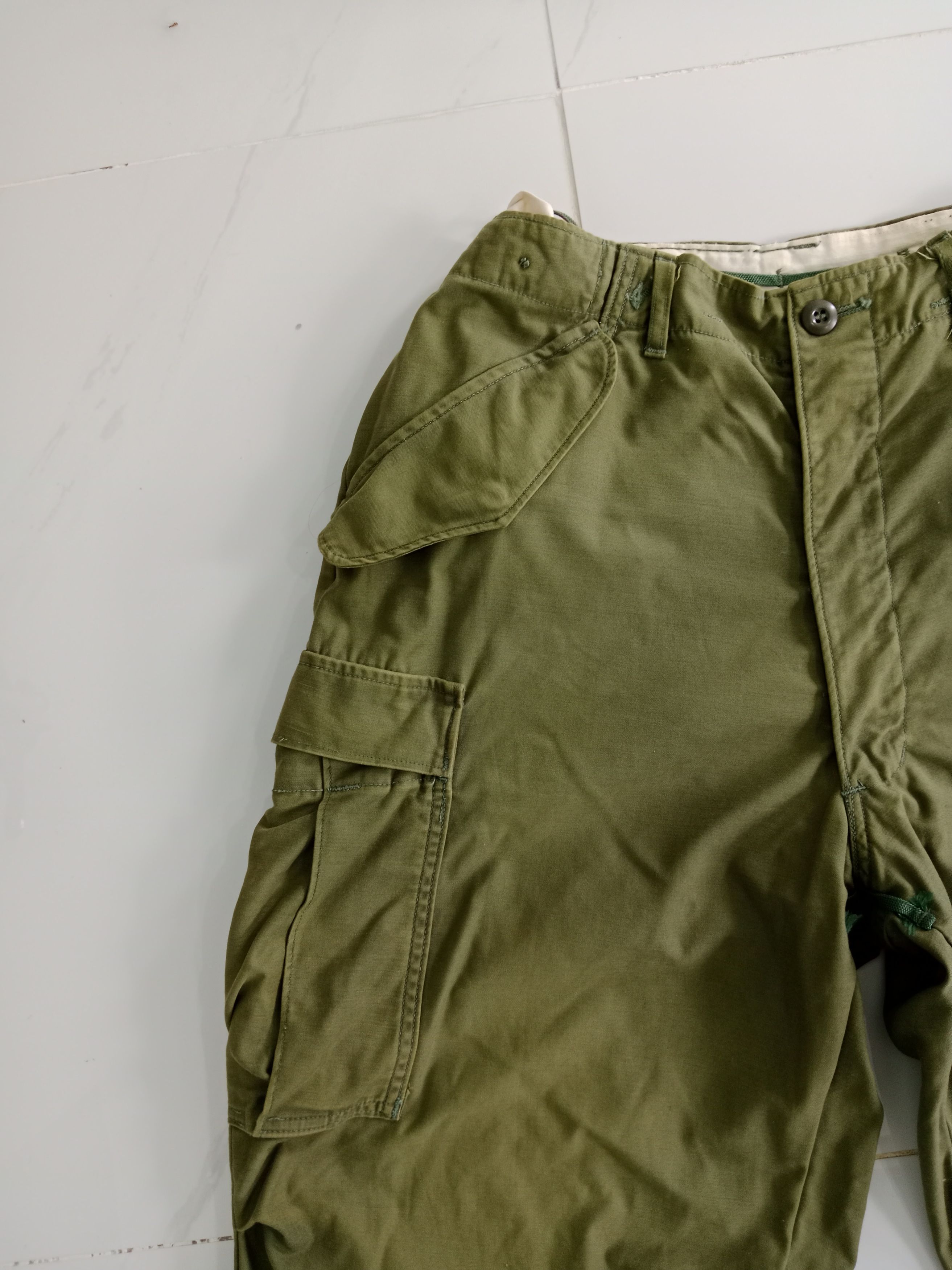 Other Vintage Military Cargo Pants Olive Green Rare Size US 35 - 7 Thumbnail