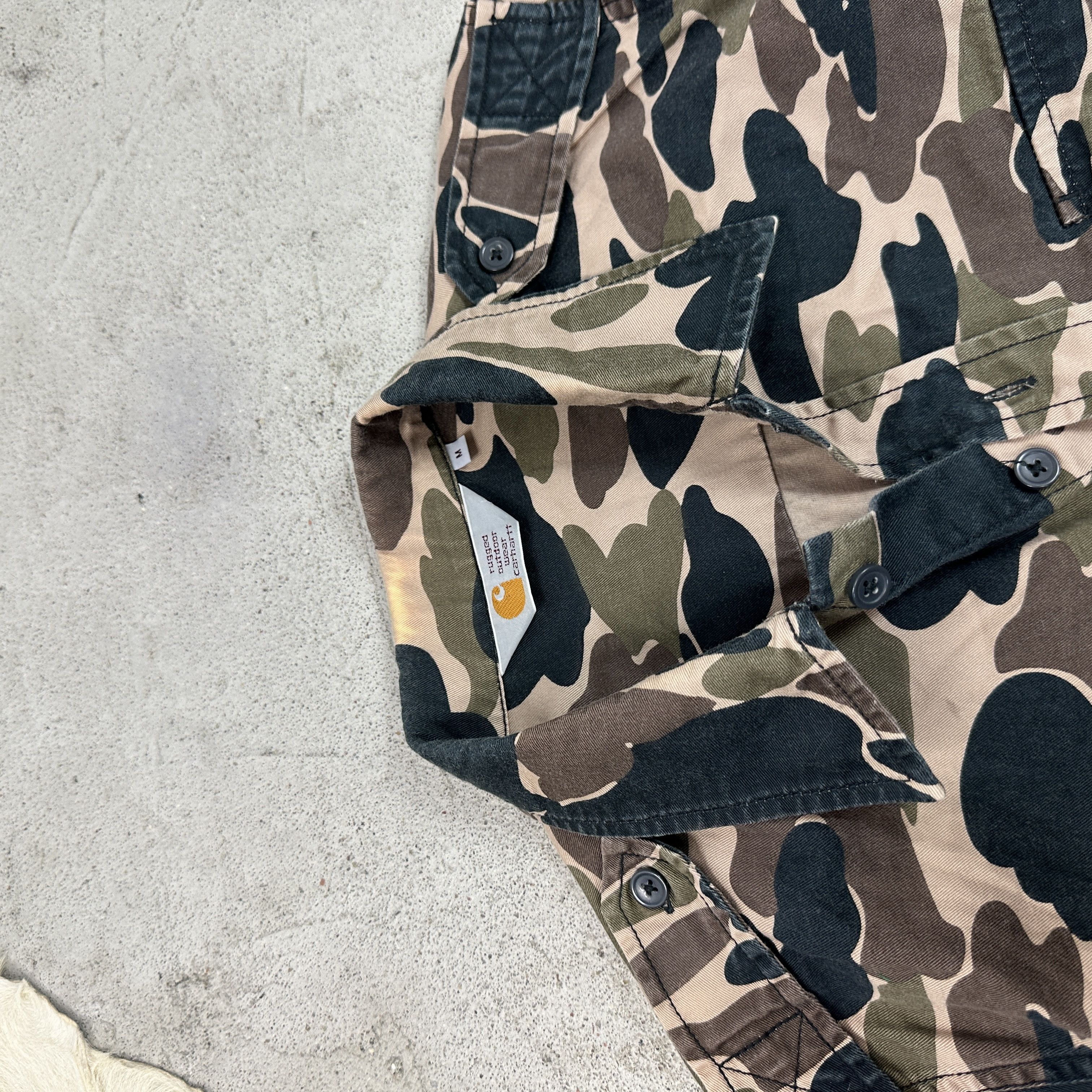 Vintage Vintage Streetwear Military 00s Carhartt Camo Overshirt Size US M / EU 48-50 / 2 - 3 Thumbnail