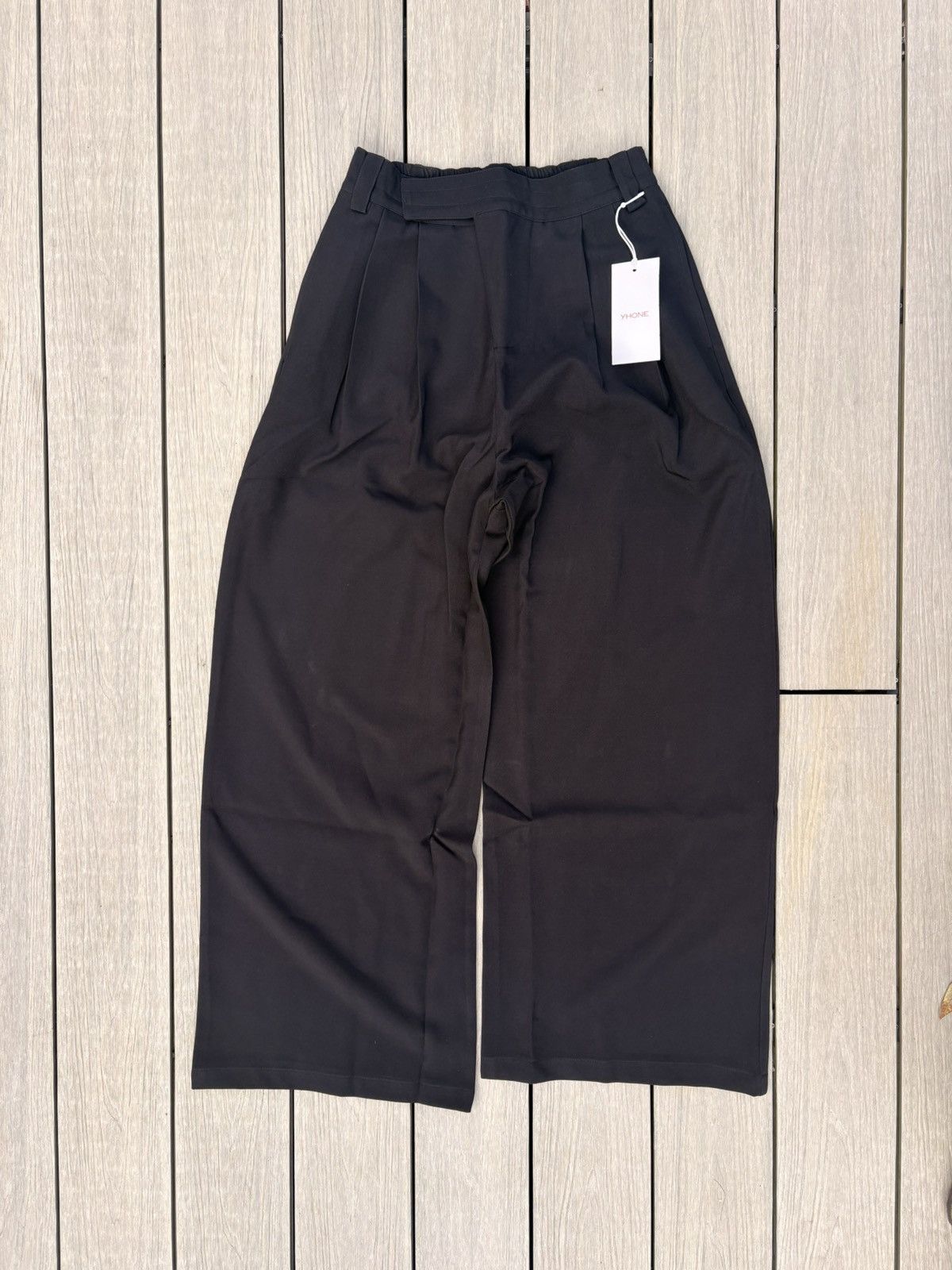 Yhone black baggy pleated trousers pants