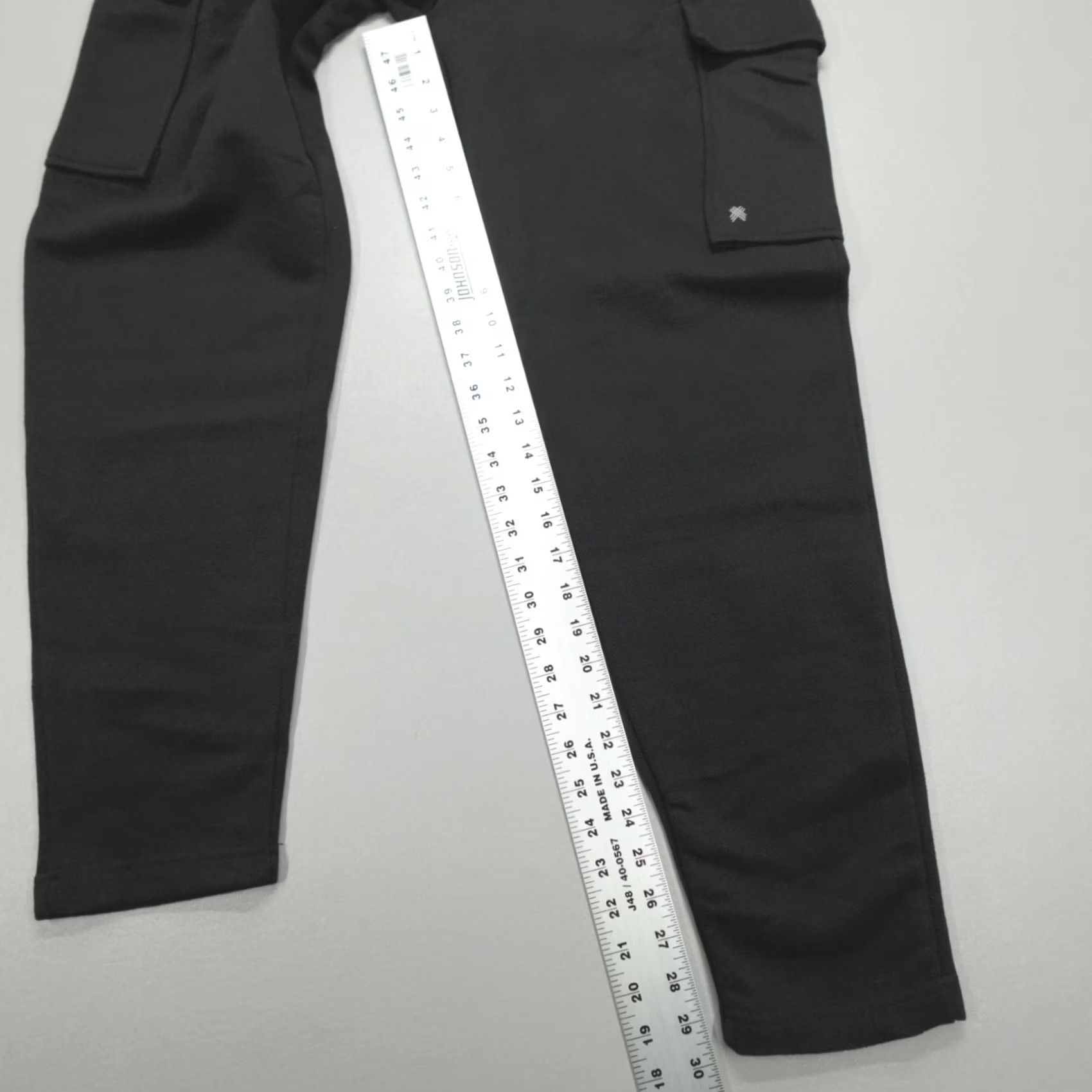 Kenneth Cole Kenneth Cole Active Cargo Pants Tapered Fit Black Size S Heavyweight Knit Size US 29 - 6 Thumbnail
