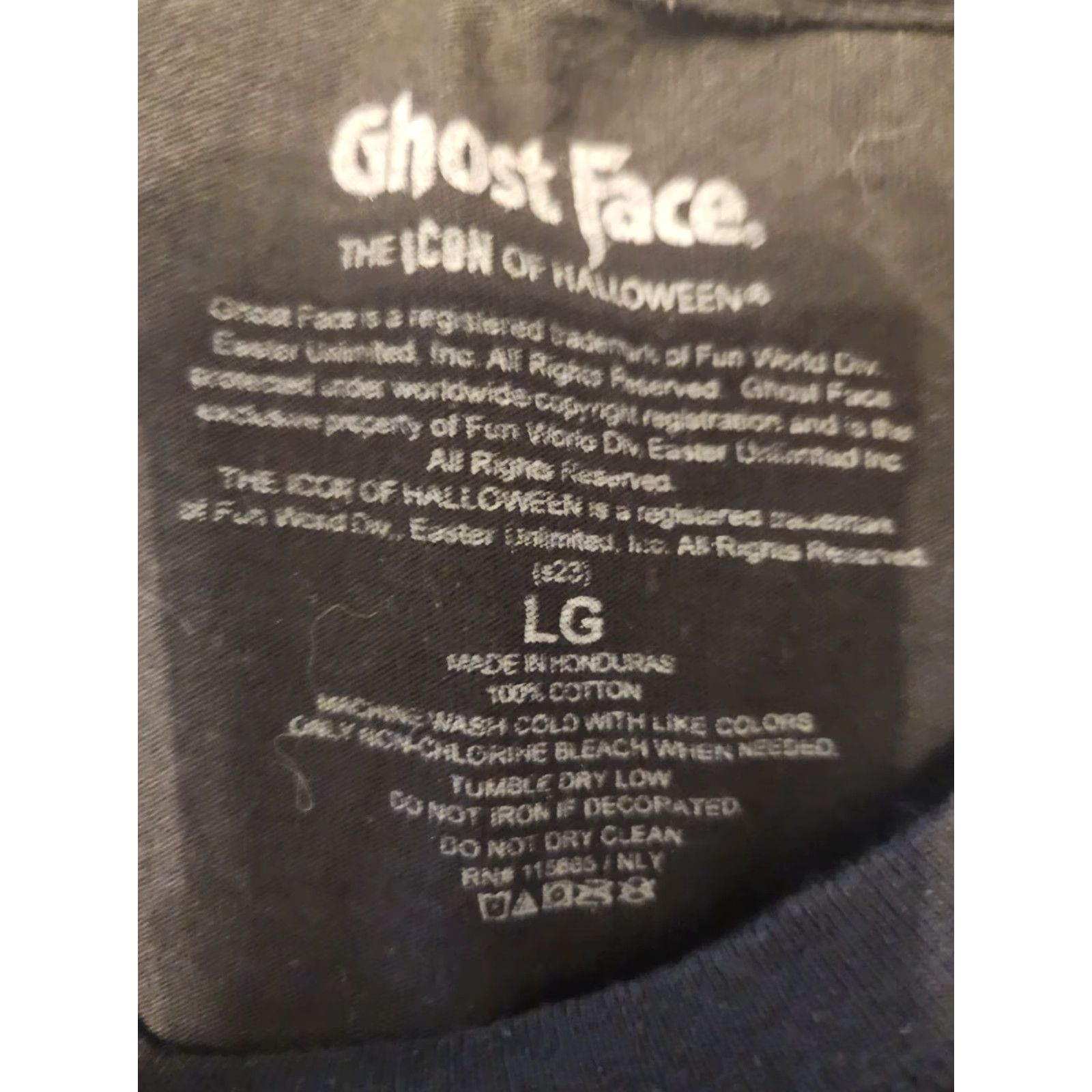 Vintage Halloween Ghost Face Icon Of Scream Black Shortsleeve T-Shirt L Mens Black Cotton Logo Graphic Print Crew Neck 90s Horror Shirt Size US L / EU 52-54 / 3 - 2 Thumbnail