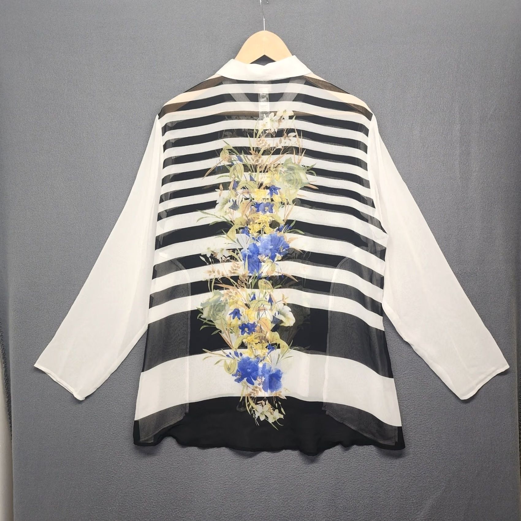 Vintage Chicos Top Womens XL Semi Sheer Long Sleeve Button Up Floral Striped Boho Size XL / US 12-14 / IT 48-50 - 2 Thumbnail