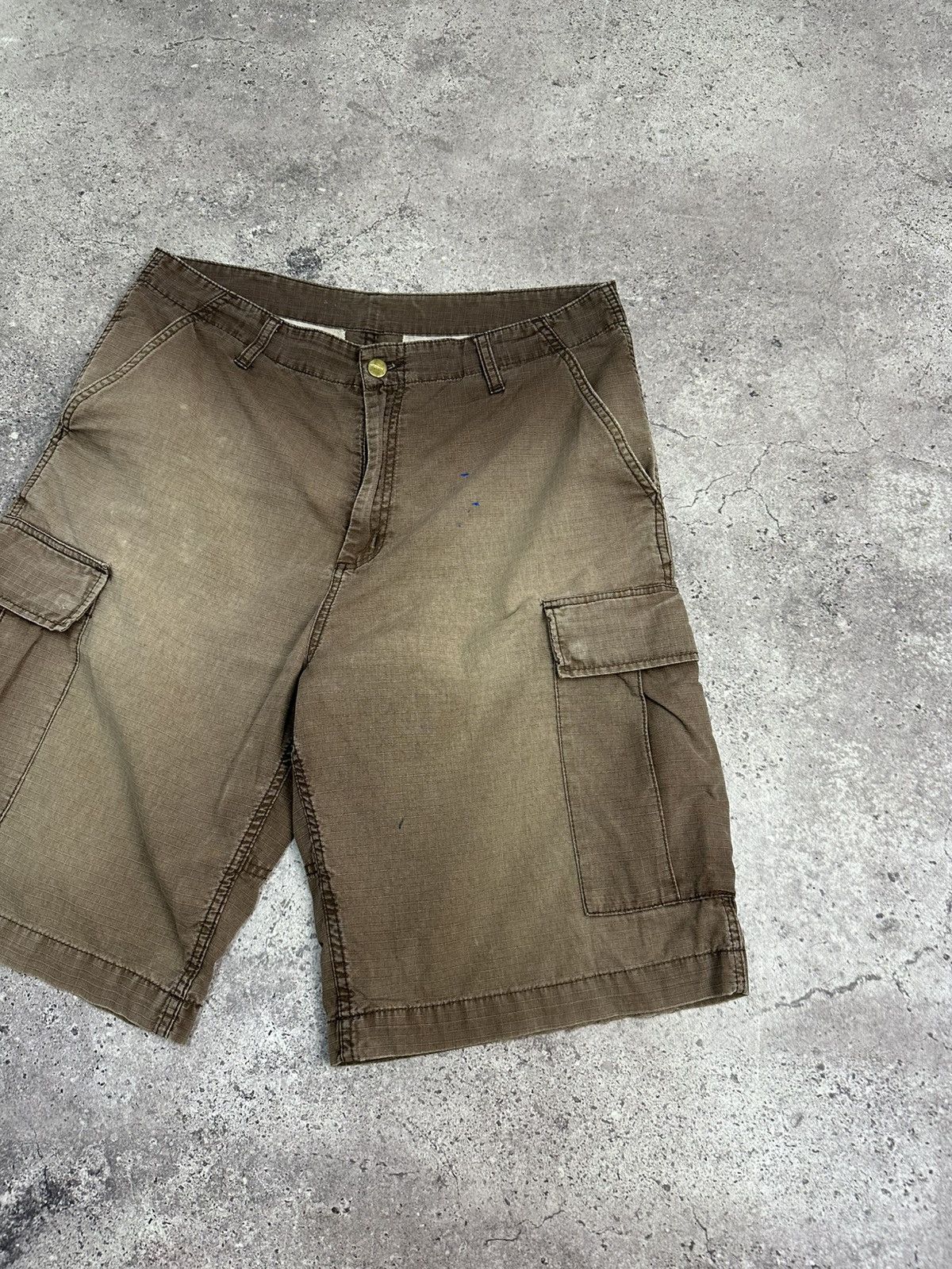 Carhartt Vintage Carhartt Cargo Shorts Brown Distressed Y2K Faded Size US 32 / EU 48 - 6 Thumbnail