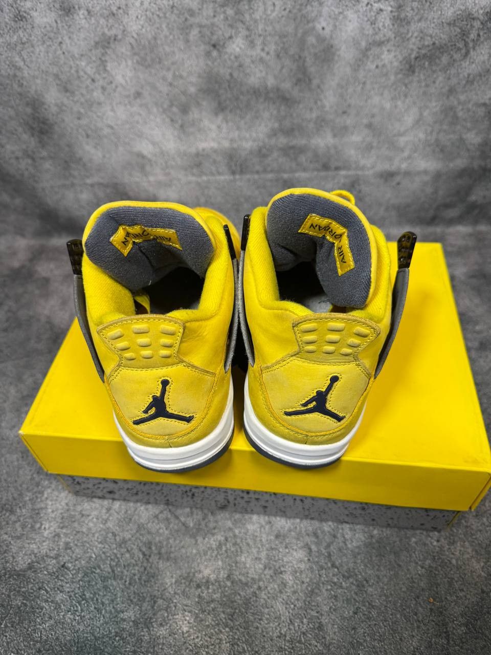Jordan Brand Size 8 | Jordan 4 Lightning With Box | Pre-Owned Size US 8 / EU 41 - 3 Thumbnail