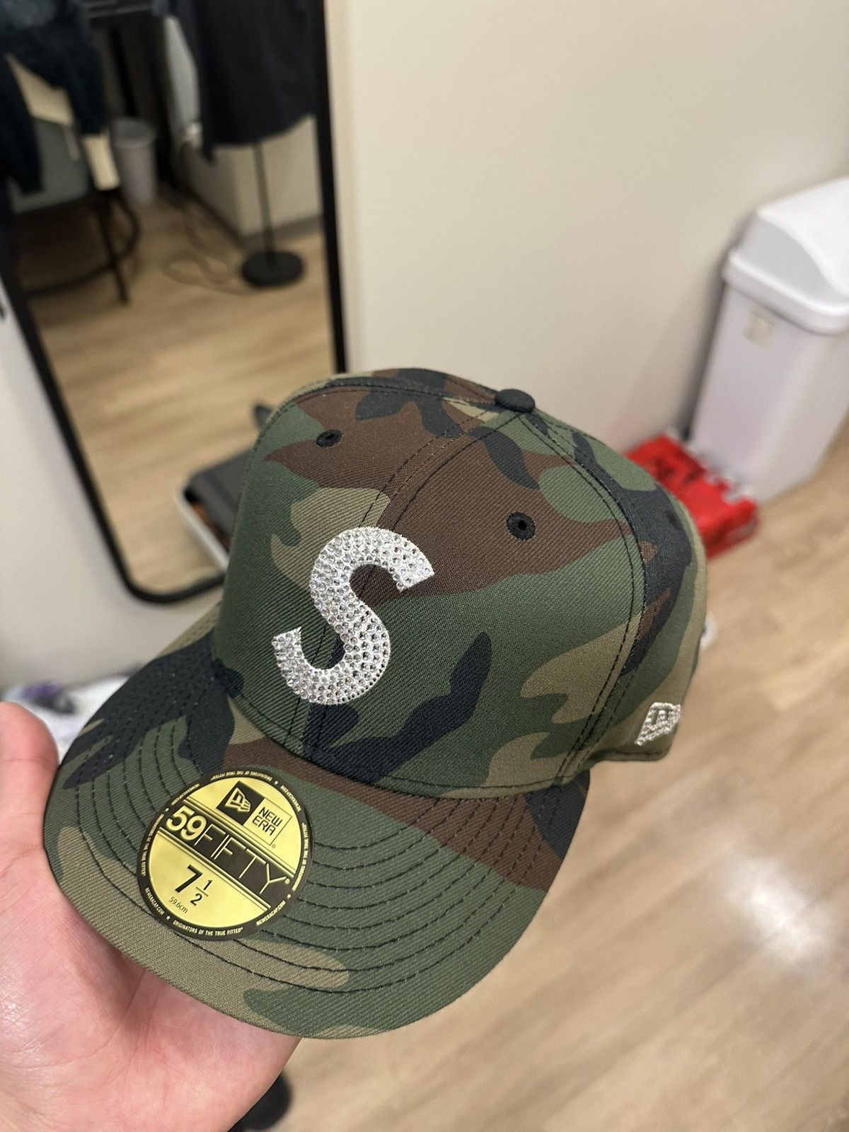 Supreme × Swarovski Supreme Swarovski fitted hat Size ONE SIZE - 5 Thumbnail