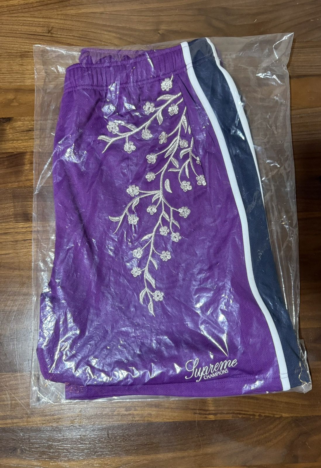 Supreme Supreme Floral Soccer Shorts Purple FW25 Pockets Size Large Size US 34 / EU 50 - 4 Thumbnail