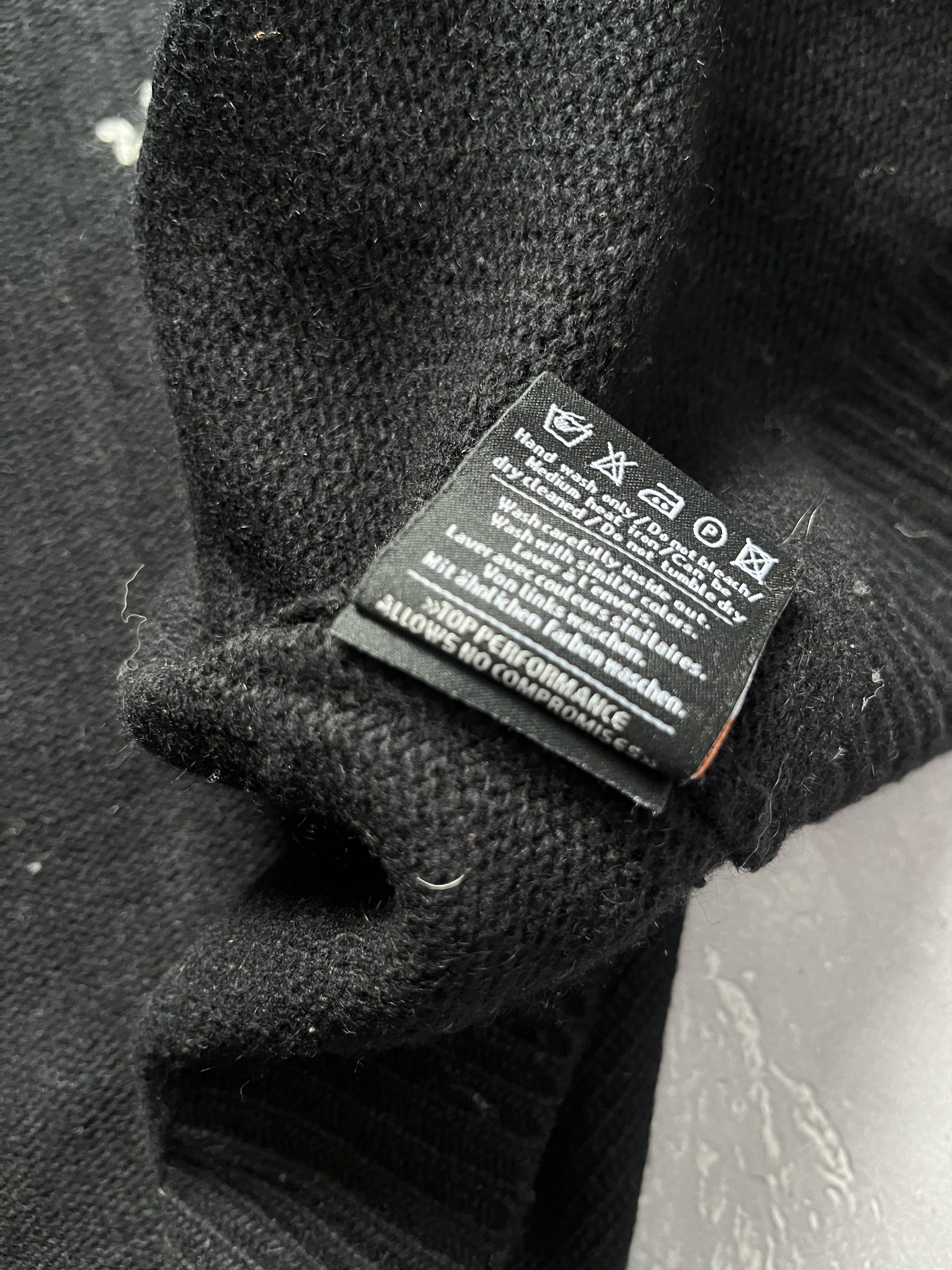 KJUS KJUS Sweater Medium Black Zip Hoodie Lambswool Cashmere Ski Size M / US 6-8 / IT 42-44 - 9 Thumbnail