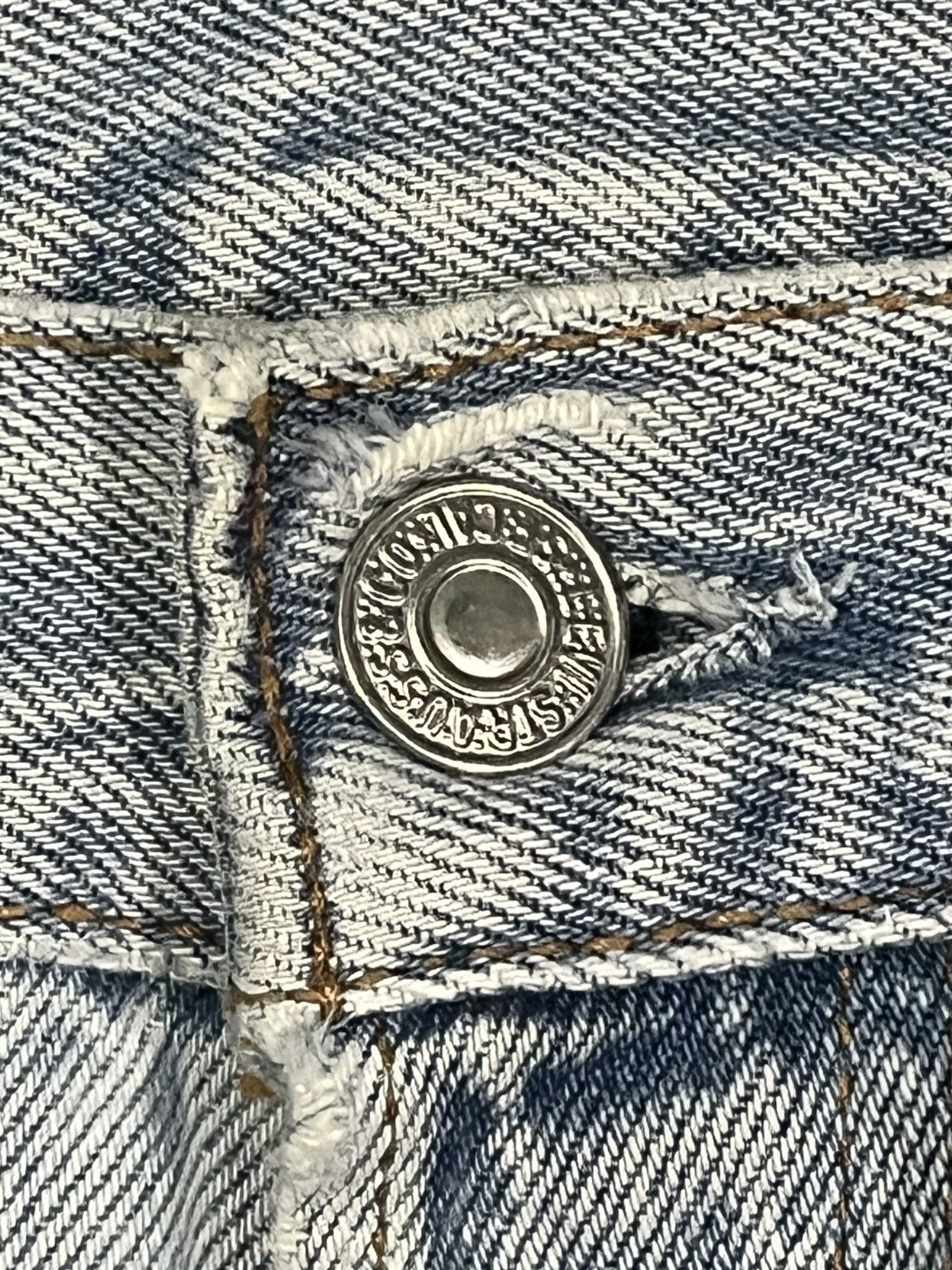 Levi's × Levi's Vintage Clothing Vintage 90s Levi’s 501 Light Blue Washed Button Fly Jeans Size US 33 - 6 Thumbnail
