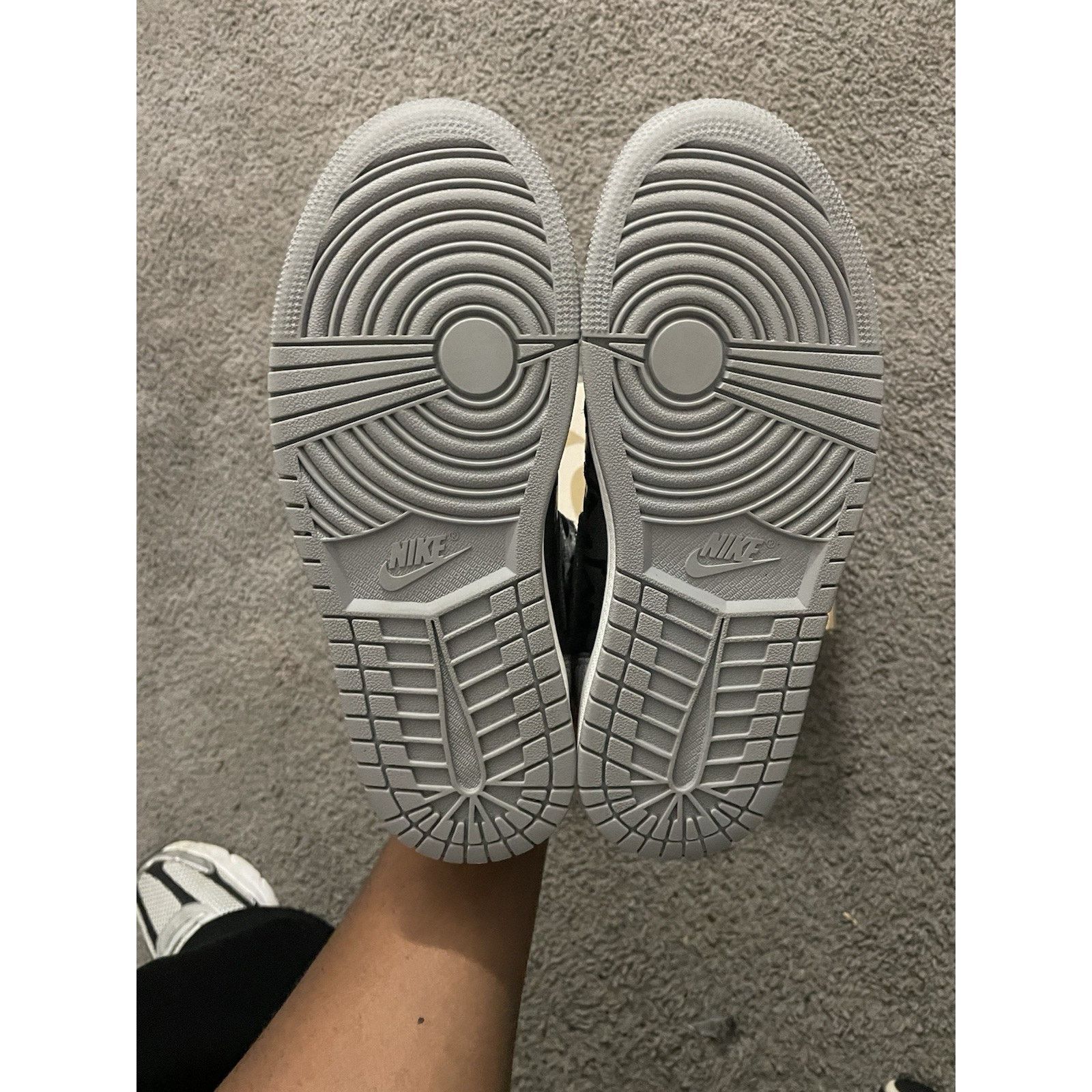 Nike Size 5y- Nike Jordan Retro 1 Rebellionaire Men’s Women’s 6.5 Size US 5 / EU 37 - 6 Thumbnail